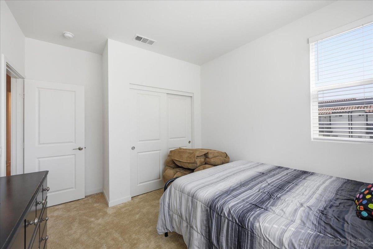 Detail Gallery Image 12 of 42 For 39319  Corvina, Temecula,  CA 92591 - 4 Beds | 2/1 Baths