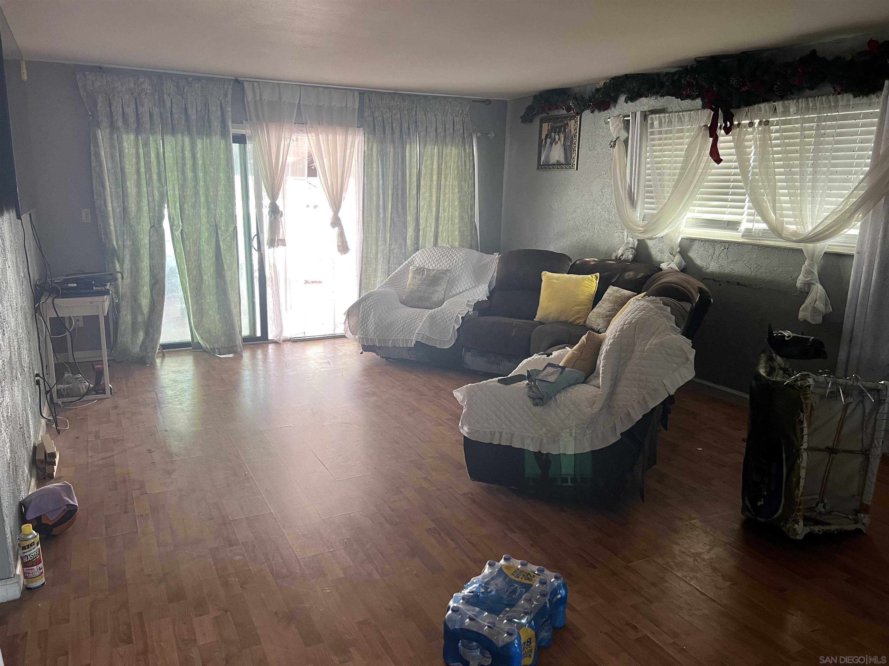 Front Image Thumbnail for SD260005808