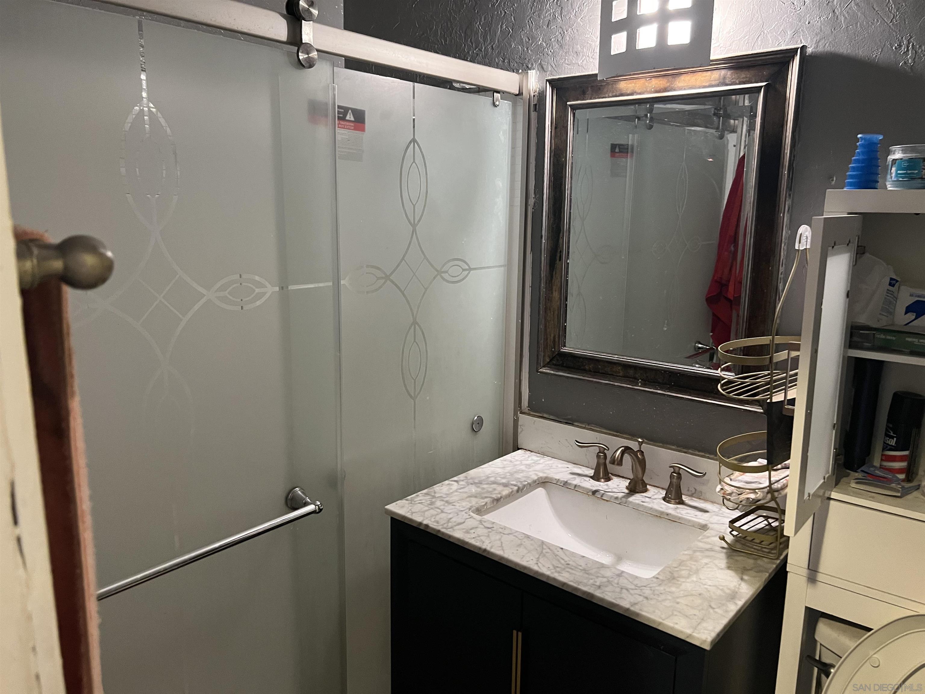 Detail Gallery Image 8 of 11 For 667  Alderson, El Cajon,  CA 92019 - 6 Beds | 2 Baths