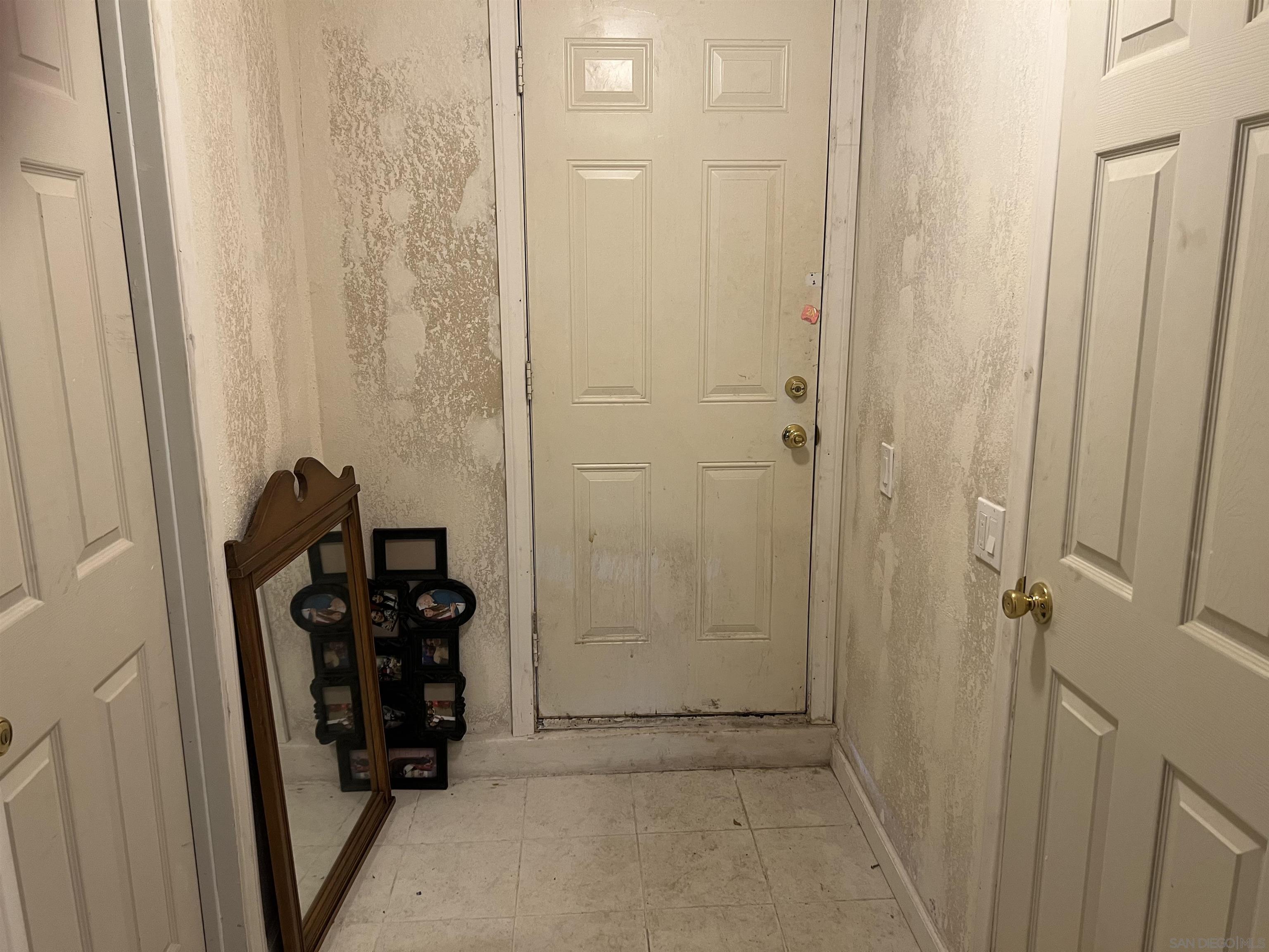 Detail Gallery Image 10 of 12 For 667  Alderson, El Cajon,  CA 92019 - 6 Beds | 2 Baths