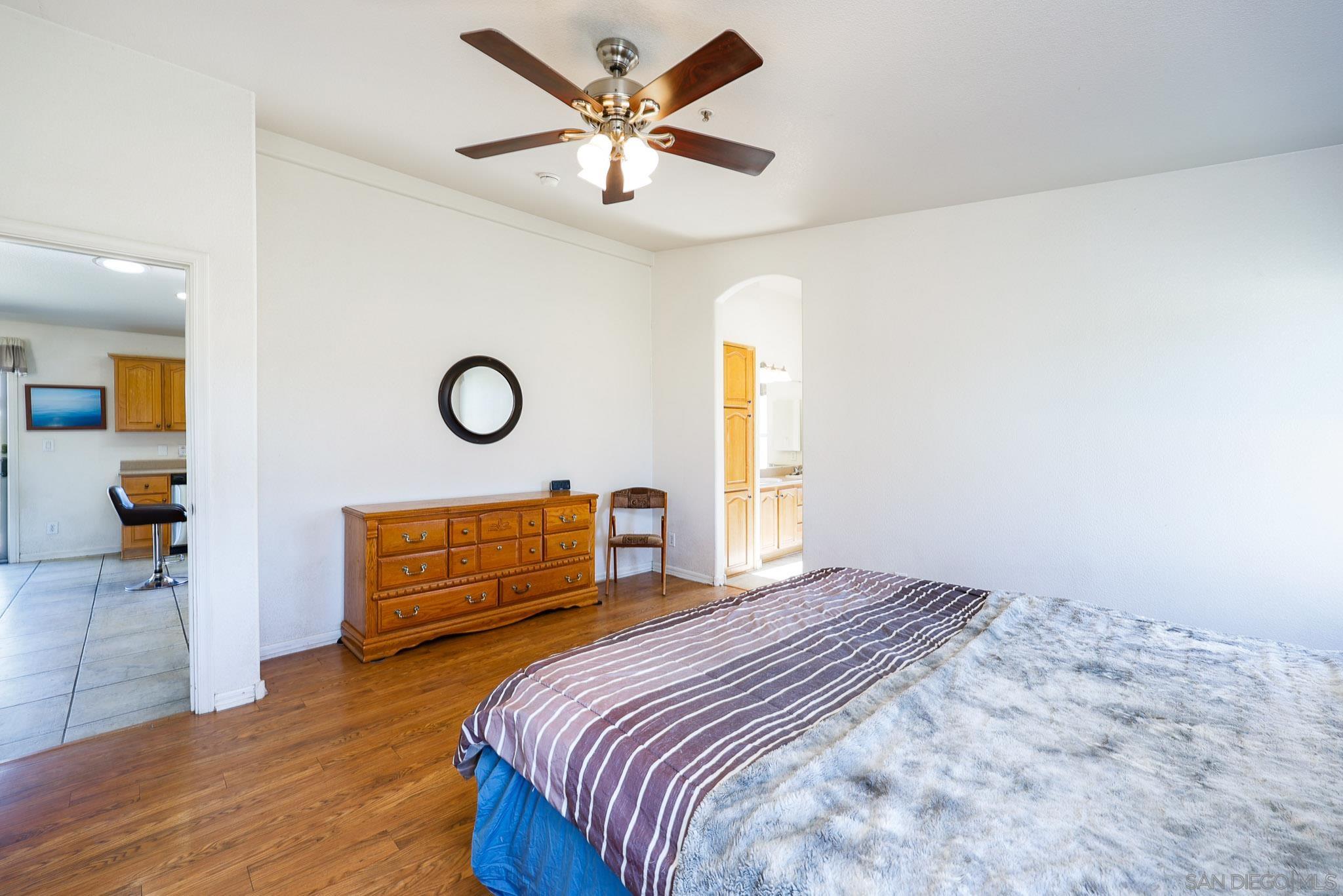 Detail Gallery Image 18 of 42 For 273  Stallion Dr, Oceanside,  CA 92057 - 3 Beds | 2 Baths