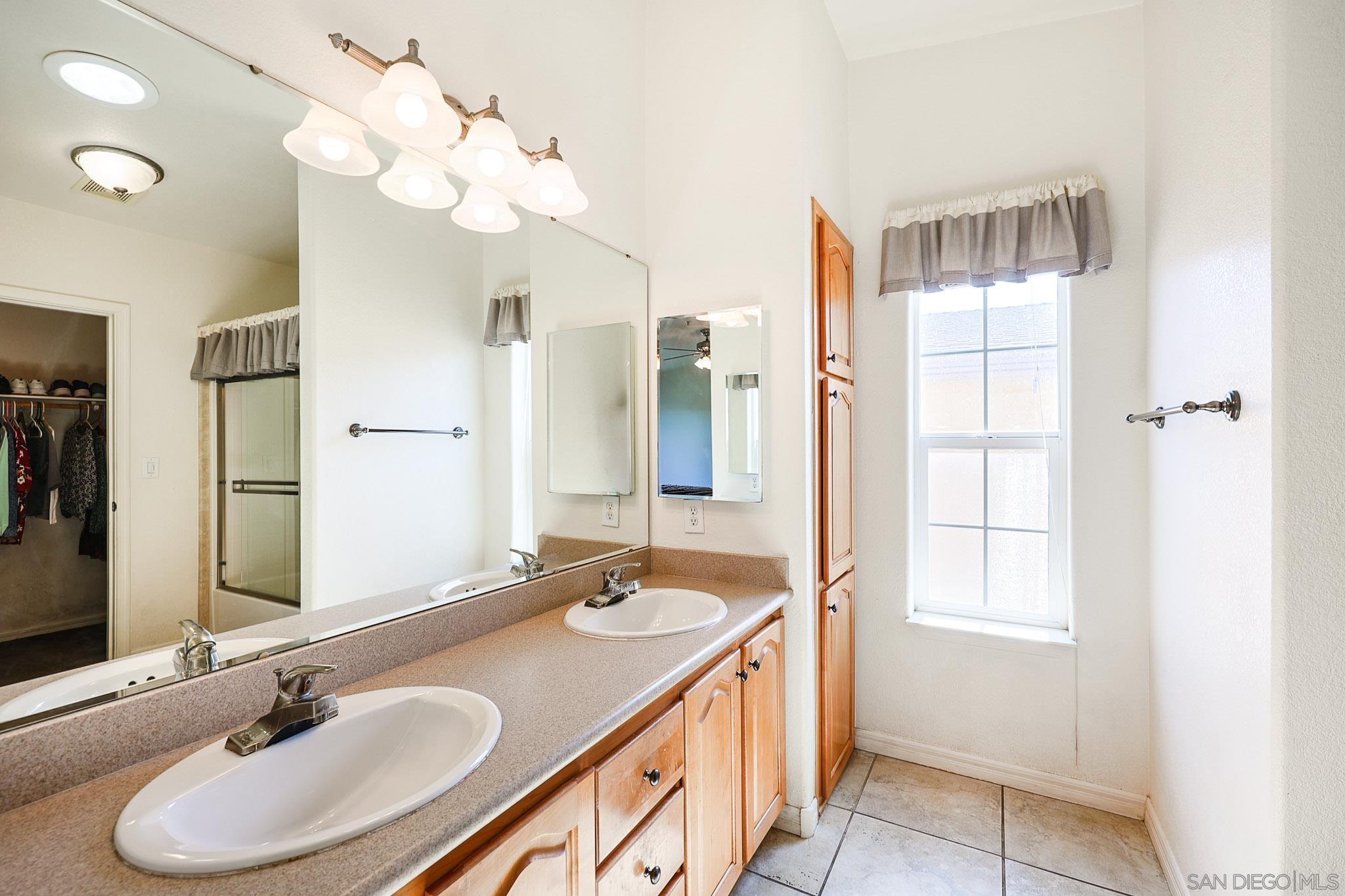 Detail Gallery Image 20 of 42 For 273  Stallion Dr, Oceanside,  CA 92057 - 3 Beds | 2 Baths