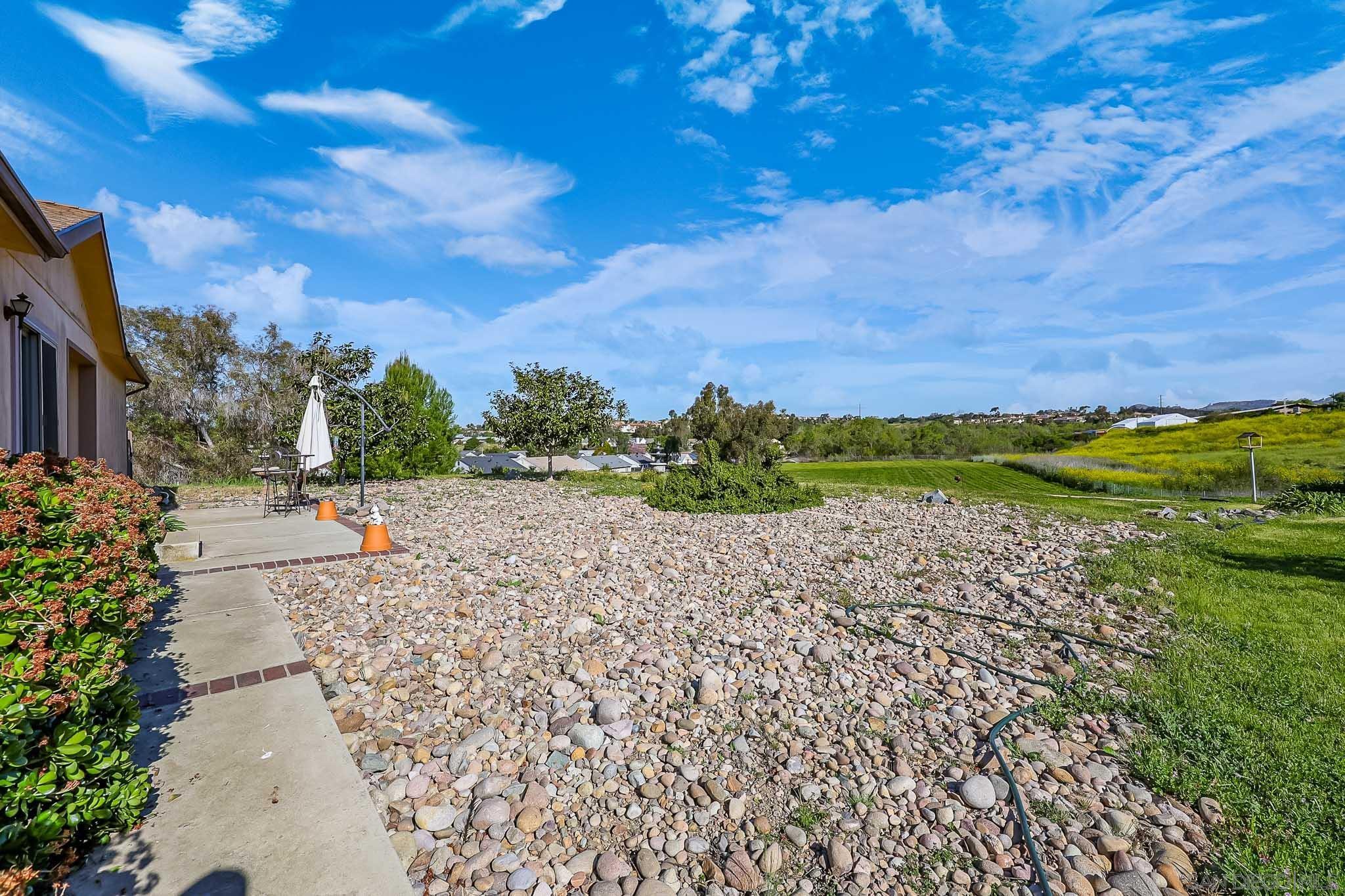 Detail Gallery Image 30 of 42 For 273  Stallion Dr, Oceanside,  CA 92057 - 3 Beds | 2 Baths