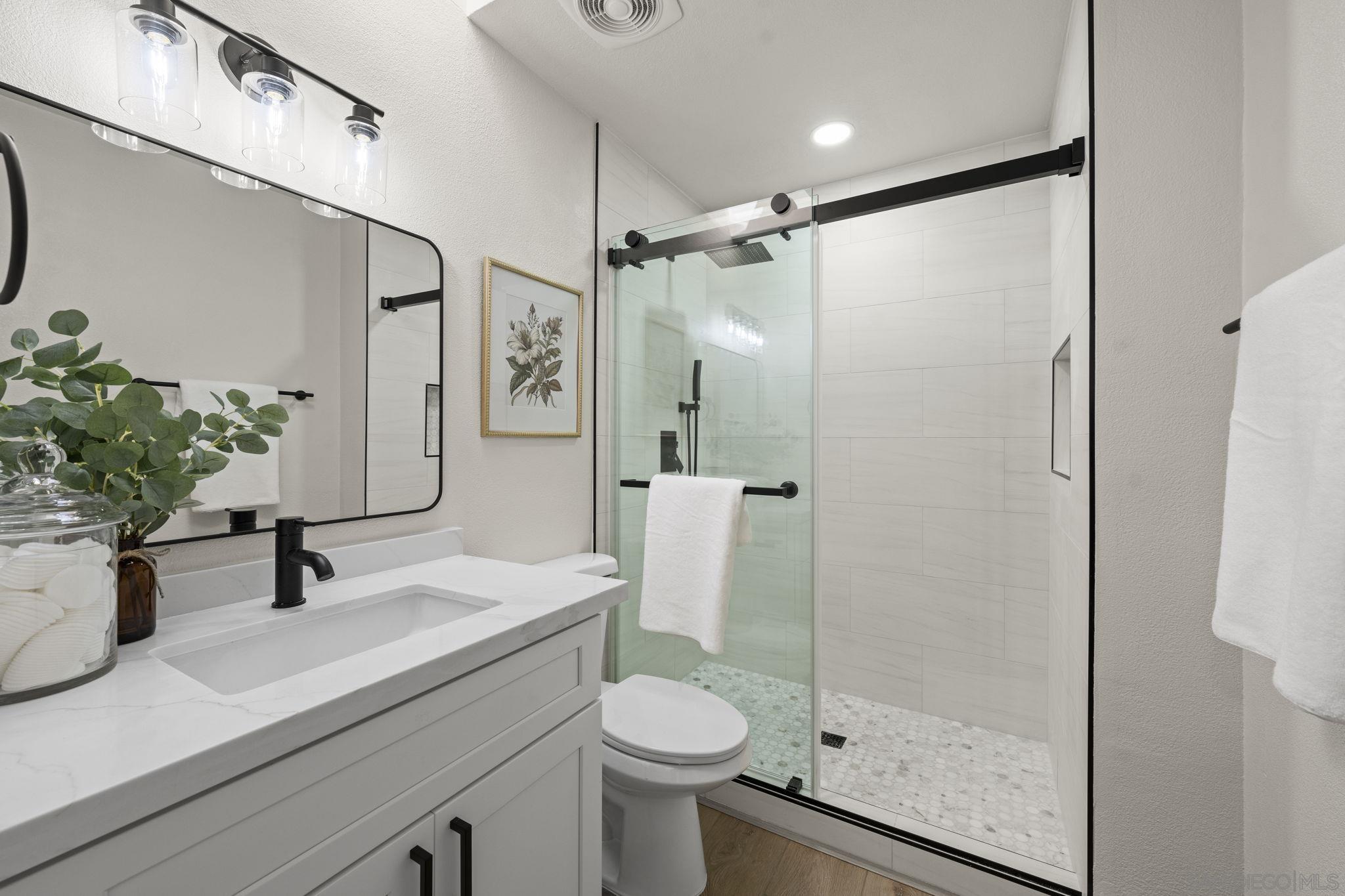 Detail Gallery Image 11 of 21 For 8432  Parkbrook St, San Diego,  CA 92114 - 4 Beds | 2 Baths