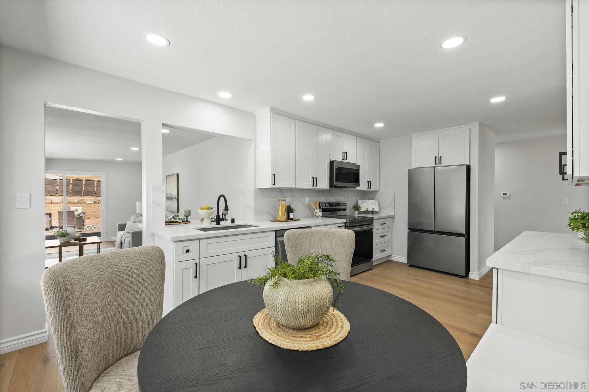 Detail Gallery Image 12 of 36 For 8432  Parkbrook St, San Diego,  CA 92114 - 4 Beds | 2 Baths