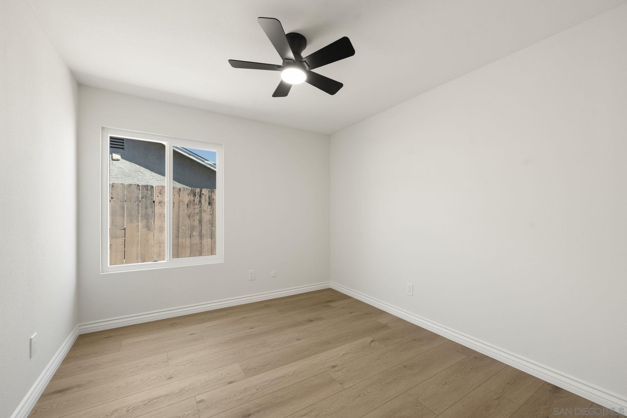 Detail Gallery Image 13 of 21 For 8432  Parkbrook St, San Diego,  CA 92114 - 4 Beds | 2 Baths