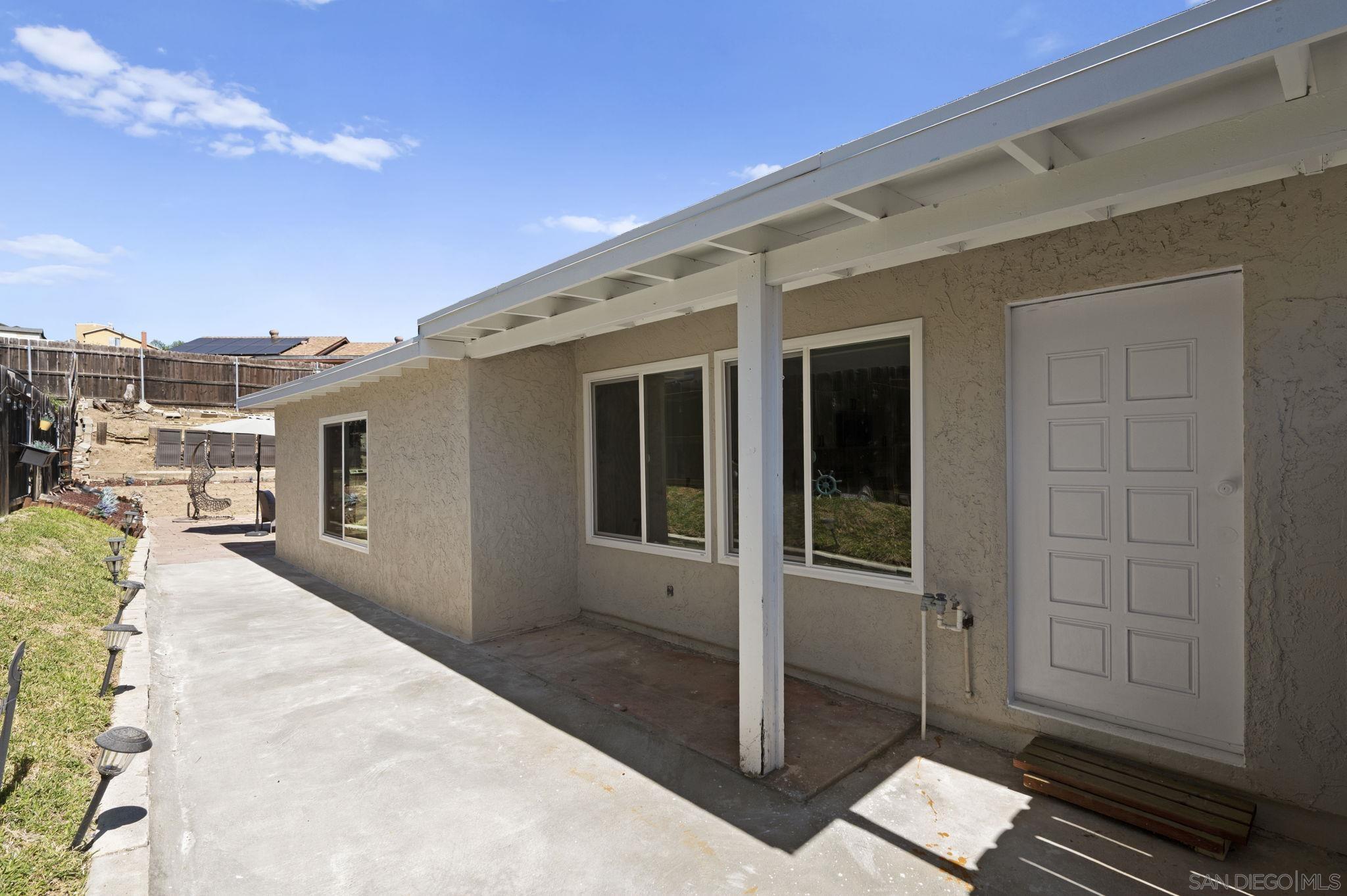 Detail Gallery Image 30 of 36 For 8432  Parkbrook St, San Diego,  CA 92114 - 4 Beds | 2 Baths