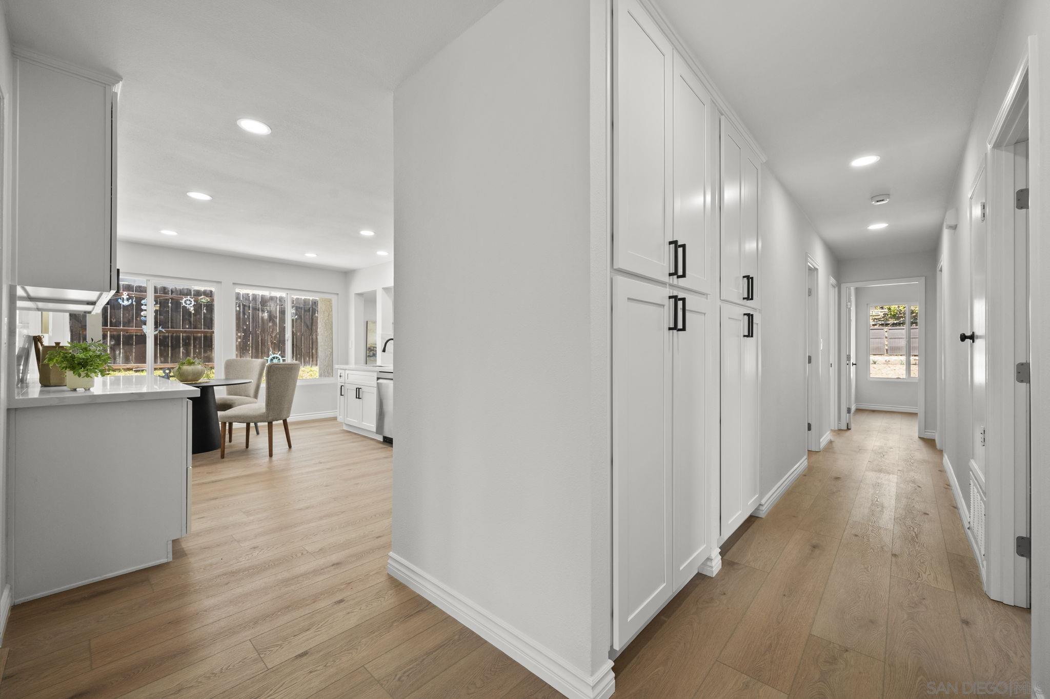 Detail Gallery Image 6 of 36 For 8432  Parkbrook St, San Diego,  CA 92114 - 4 Beds | 2 Baths