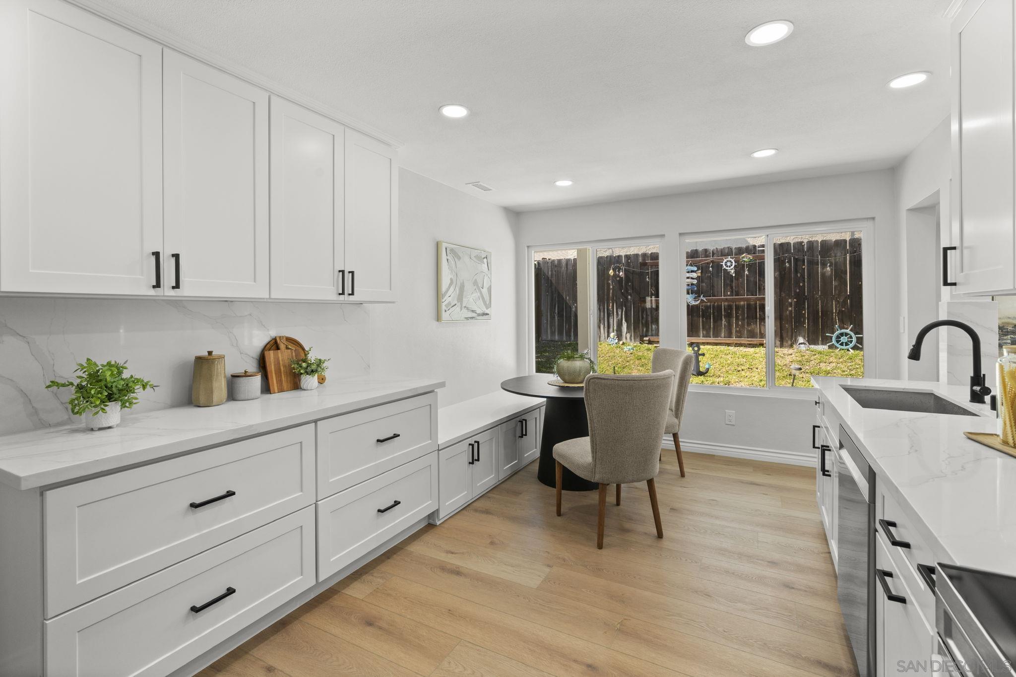 Detail Gallery Image 7 of 36 For 8432  Parkbrook St, San Diego,  CA 92114 - 4 Beds | 2 Baths