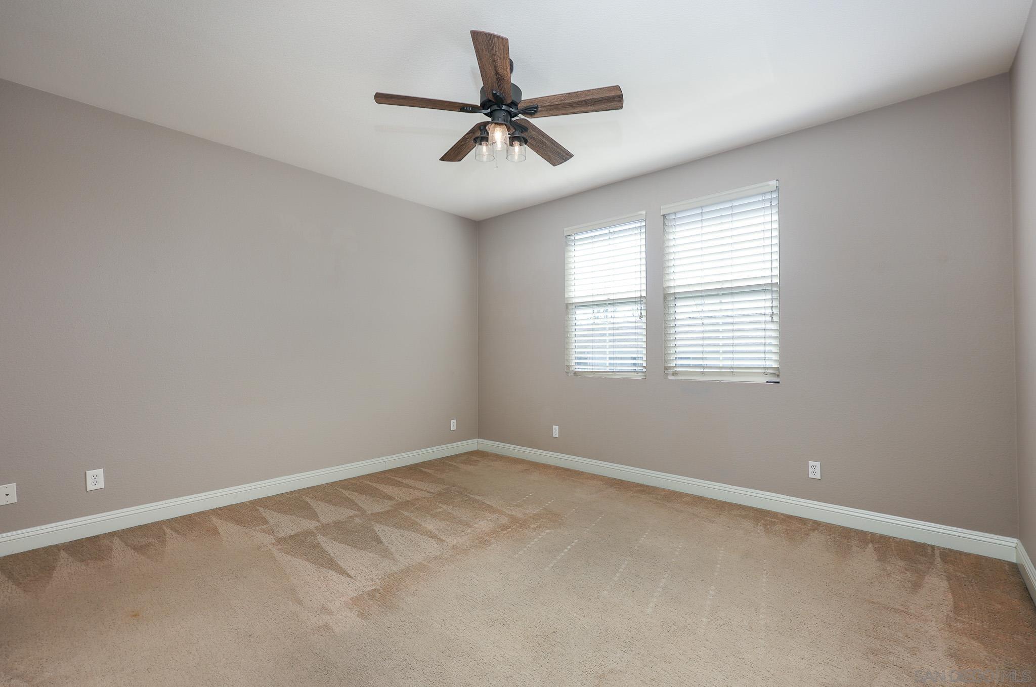 Detail Gallery Image 12 of 36 For 5055  Coral Sand Ter, San Diego,  CA 92117 - 3 Beds | 3/1 Baths