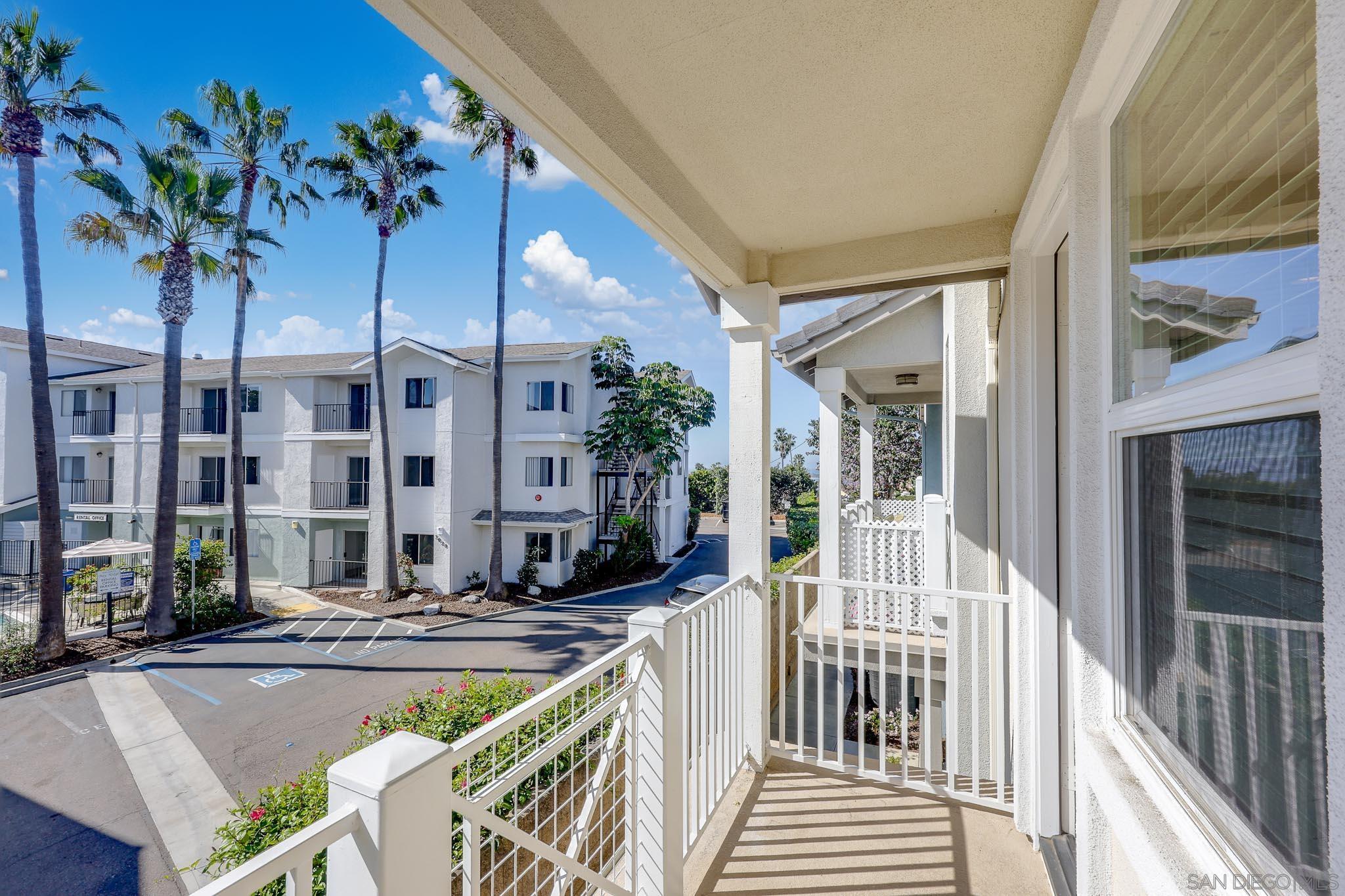 Detail Gallery Image 23 of 36 For 5055  Coral Sand Ter, San Diego,  CA 92117 - 3 Beds | 3/1 Baths