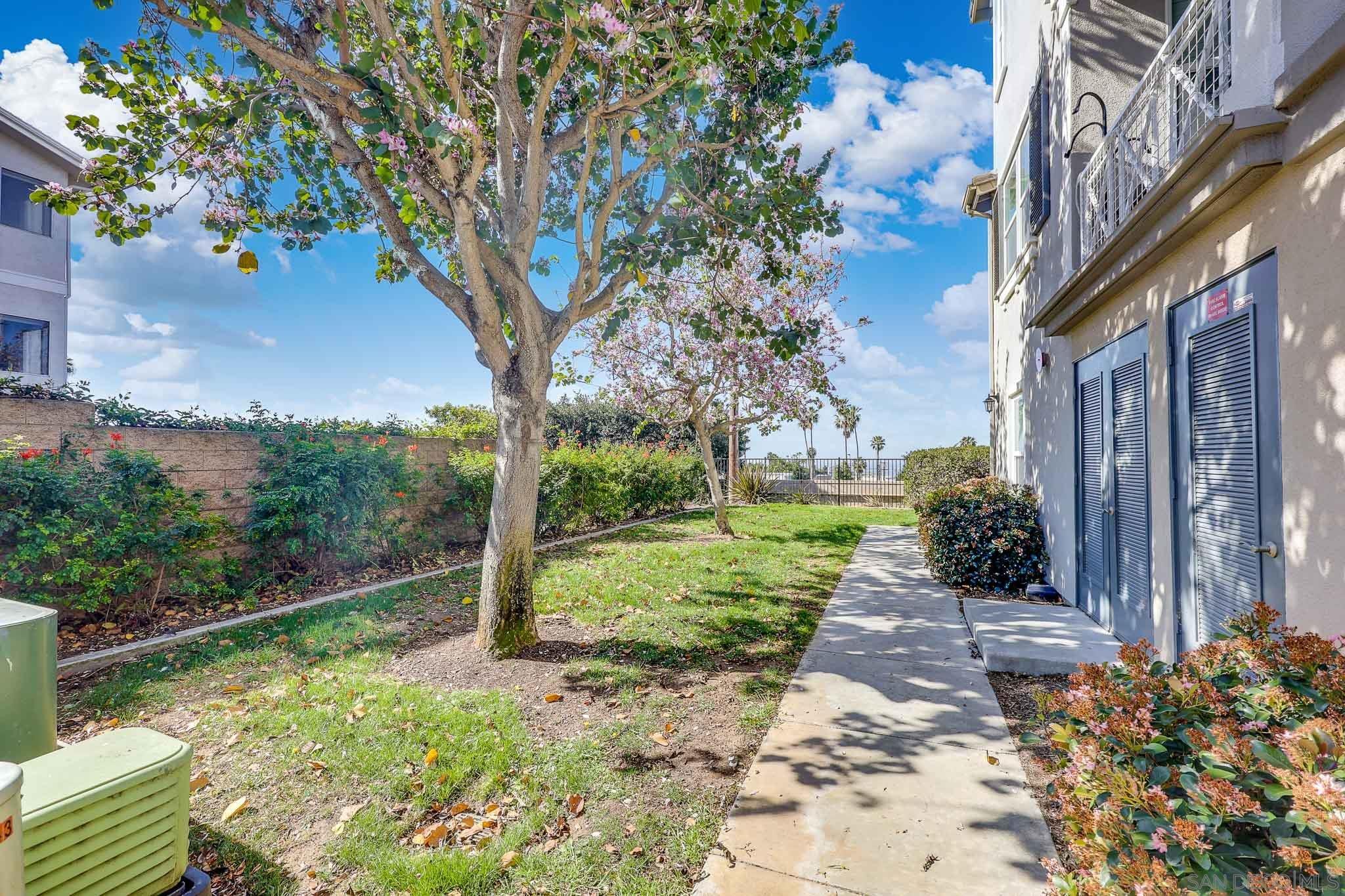 Detail Gallery Image 31 of 36 For 5055  Coral Sand Ter, San Diego,  CA 92117 - 3 Beds | 3/1 Baths