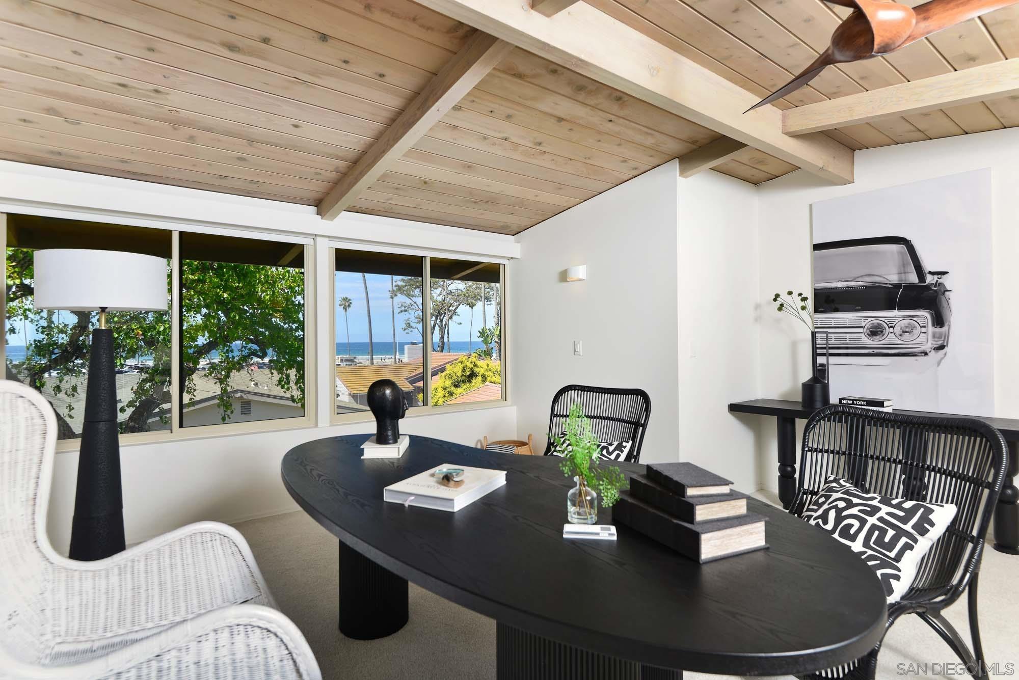 Detail Gallery Image 4 of 24 For 8348  Paseo Del Ocaso, La Jolla,  CA 92037 - 4 Beds | 3 Baths