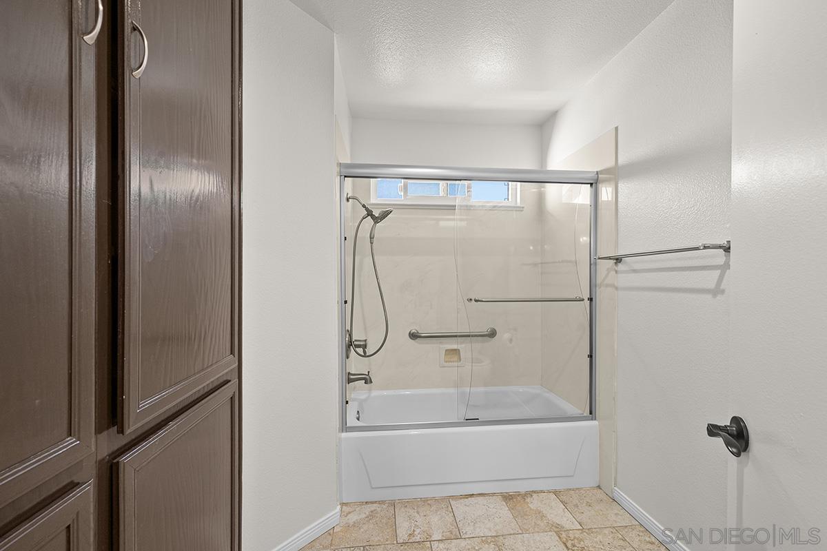 Detail Gallery Image 23 of 40 For 1465  Summit Drive, Chula Vista,  CA 91910 - 2 Beds | 2/1 Baths