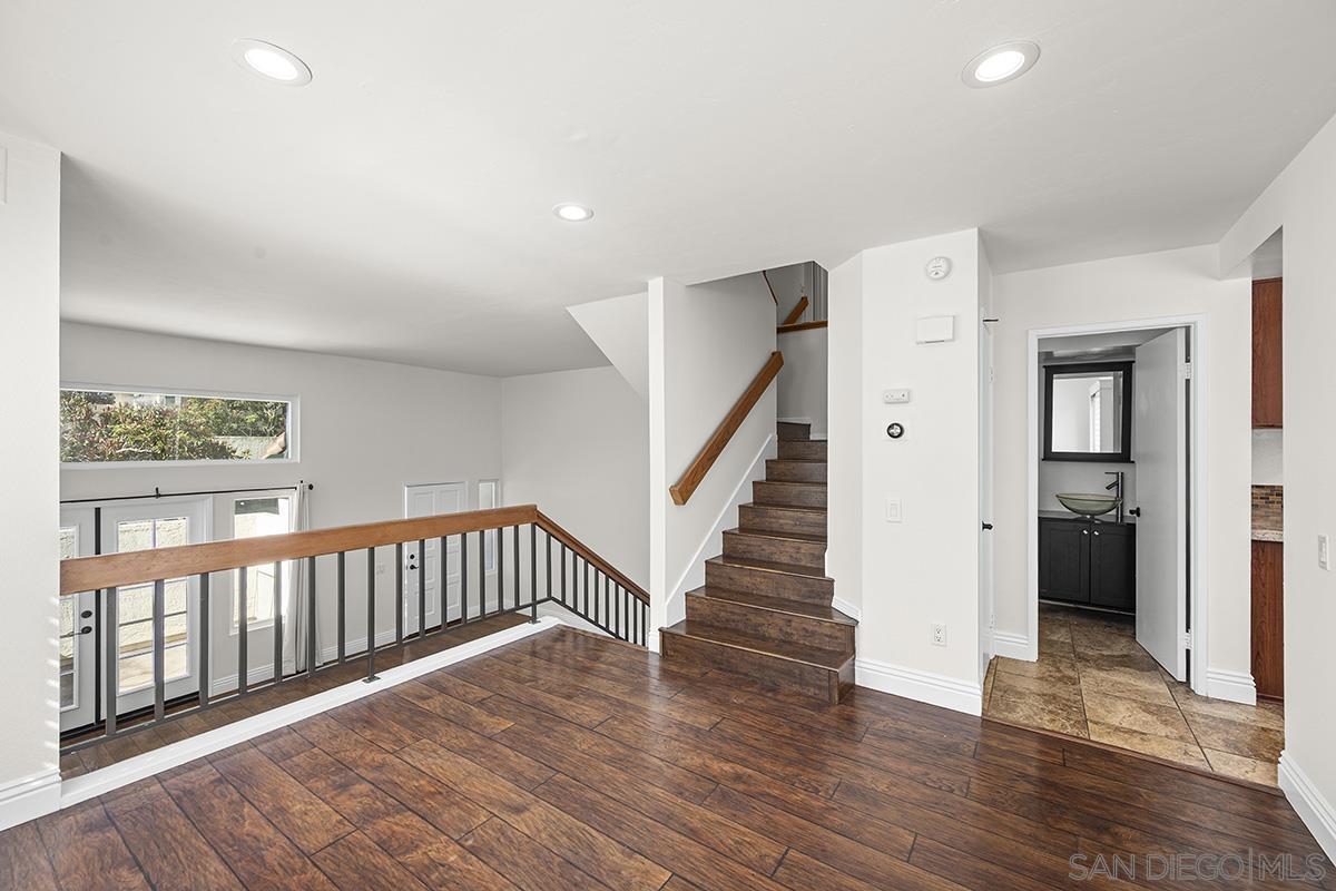 Detail Gallery Image 8 of 40 For 1465  Summit Drive, Chula Vista,  CA 91910 - 2 Beds | 2/1 Baths