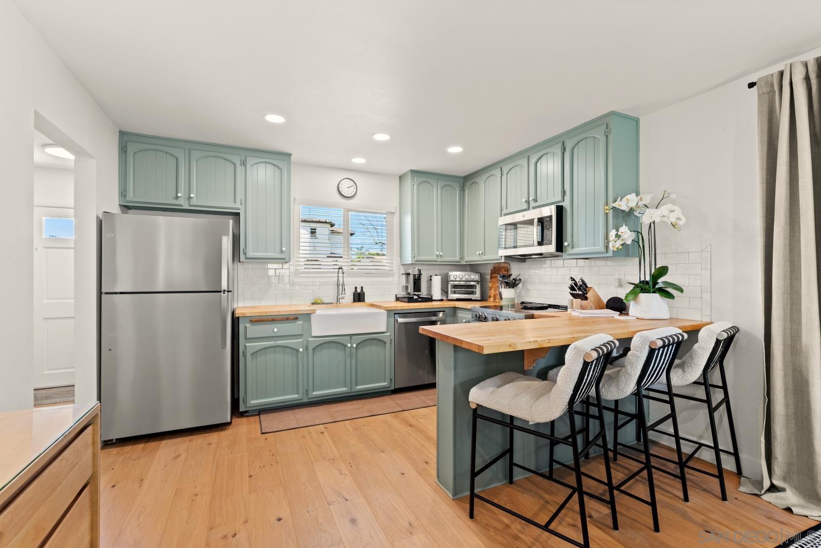 Detail Gallery Image 11 of 38 For 1221  Virginia Way, La Jolla,  CA 92037 - 4 Beds | 2 Baths