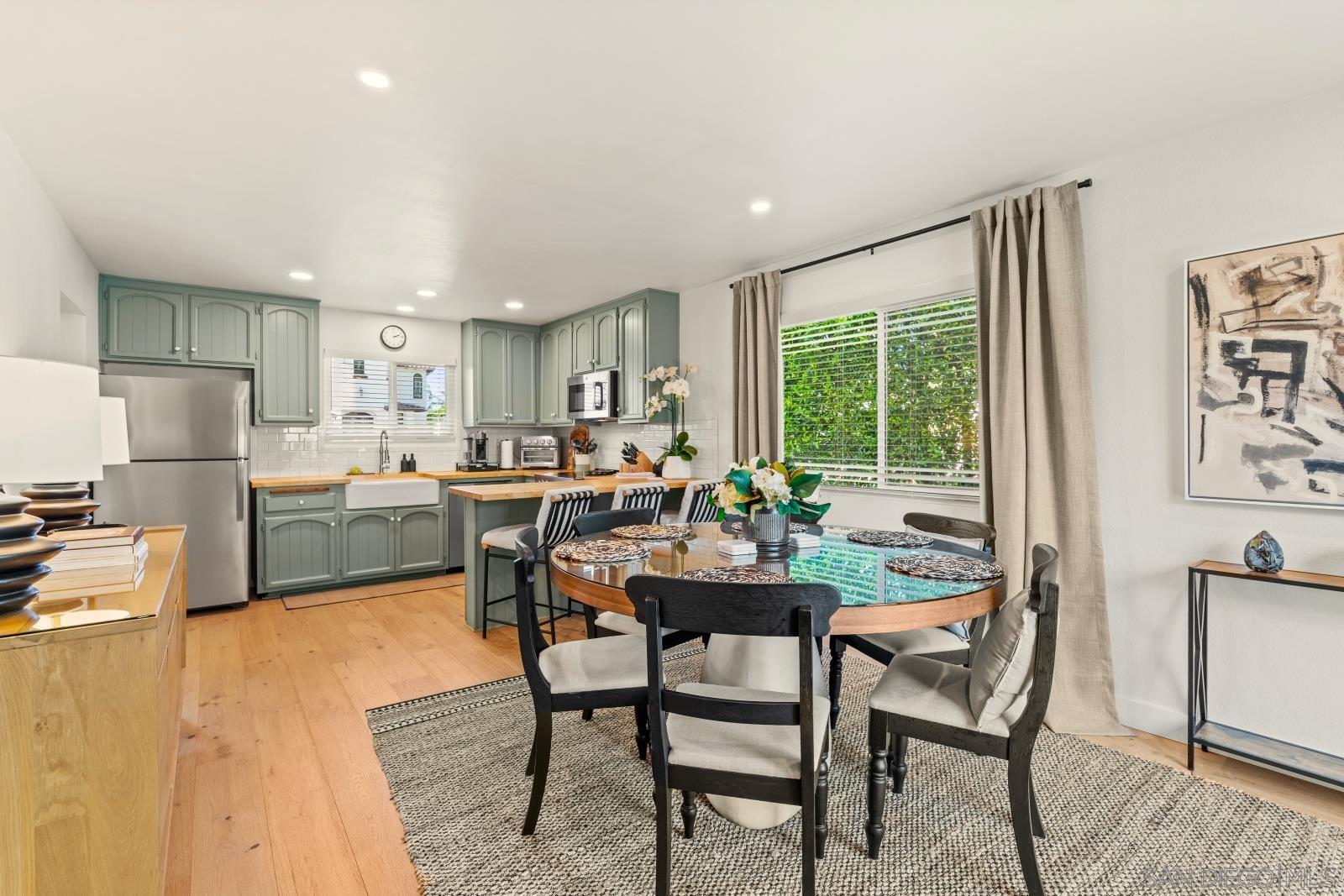 Detail Gallery Image 13 of 38 For 1221  Virginia Way, La Jolla,  CA 92037 - 4 Beds | 2 Baths