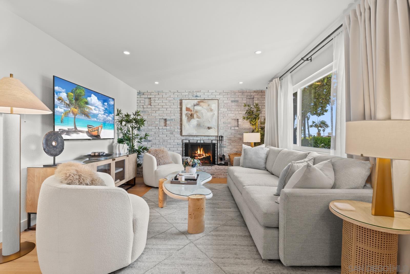 Detail Gallery Image 8 of 38 For 1221  Virginia Way, La Jolla,  CA 92037 - 4 Beds | 2 Baths