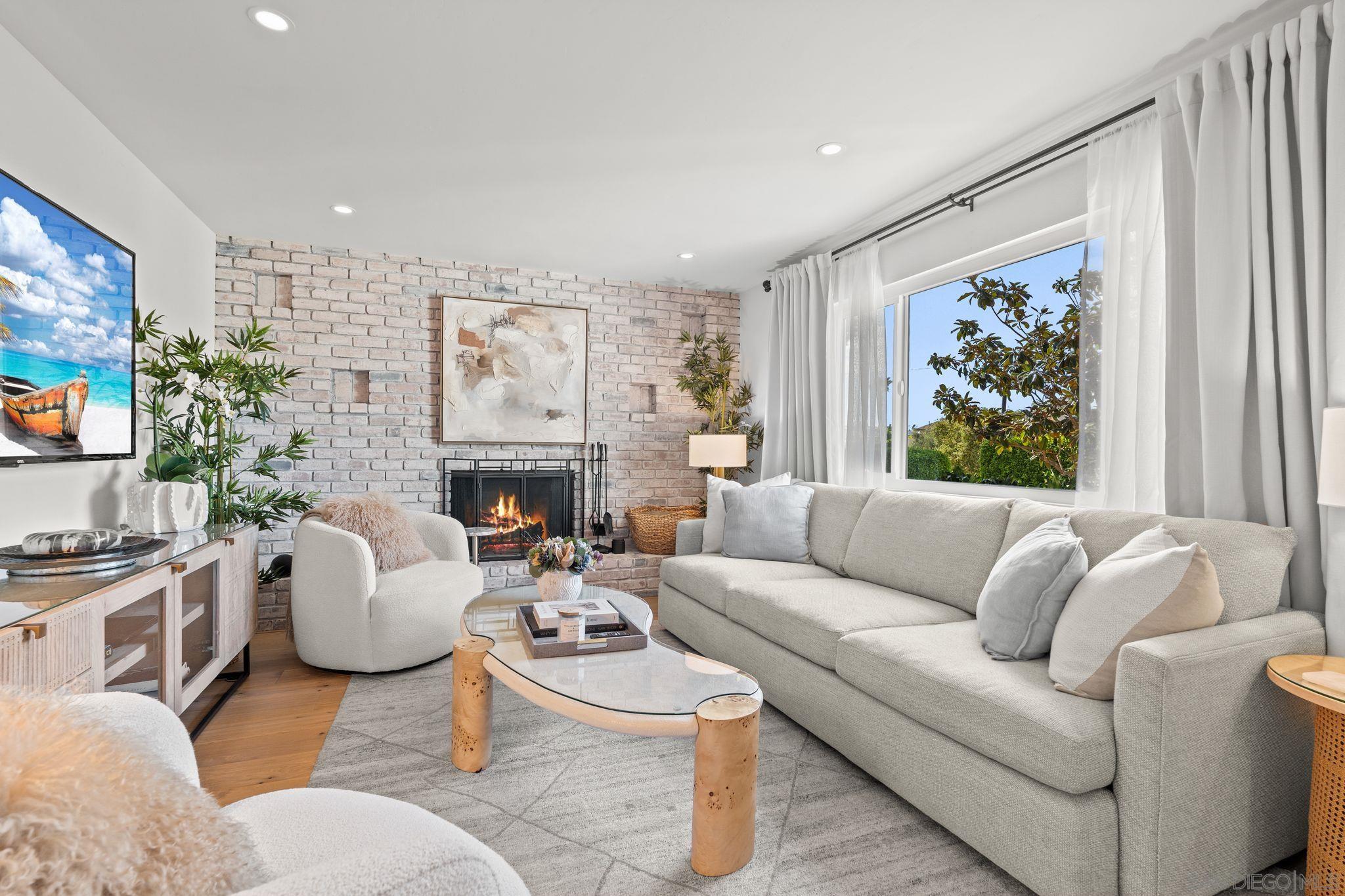 Detail Gallery Image 9 of 38 For 1221  Virginia Way, La Jolla,  CA 92037 - 4 Beds | 2 Baths