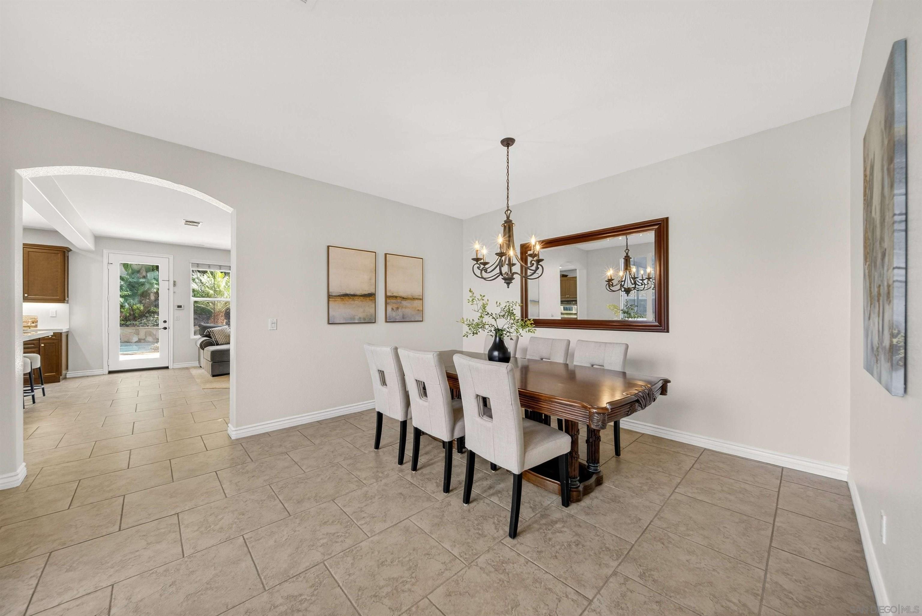 Detail Gallery Image 12 of 60 For 1717  Tara, San Marcos,  CA 92078 - 5 Beds | 3/1 Baths