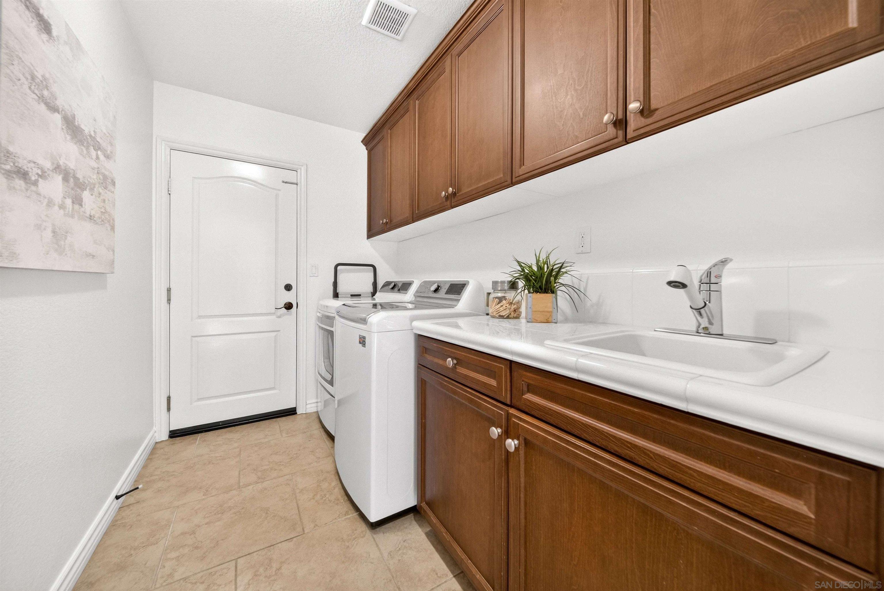 Detail Gallery Image 27 of 60 For 1717  Tara, San Marcos,  CA 92078 - 5 Beds | 3/1 Baths