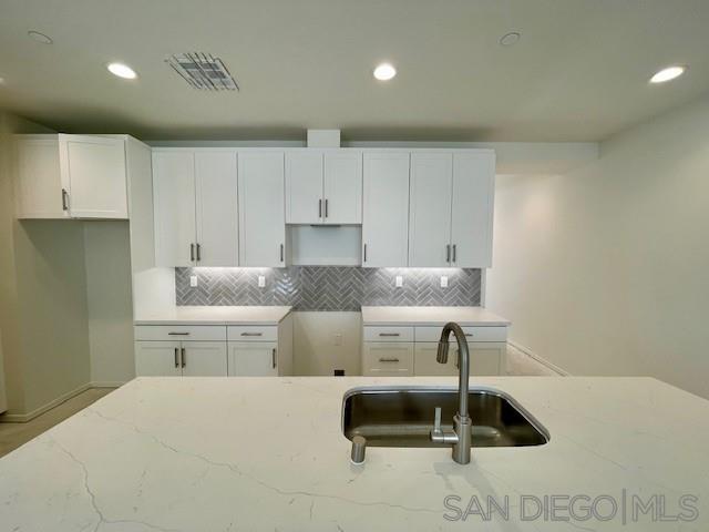 Detail Gallery Image 5 of 10 For 7825  Cypress Dr, Santee,  CA 92071 - 3 Beds | 2/1 Baths