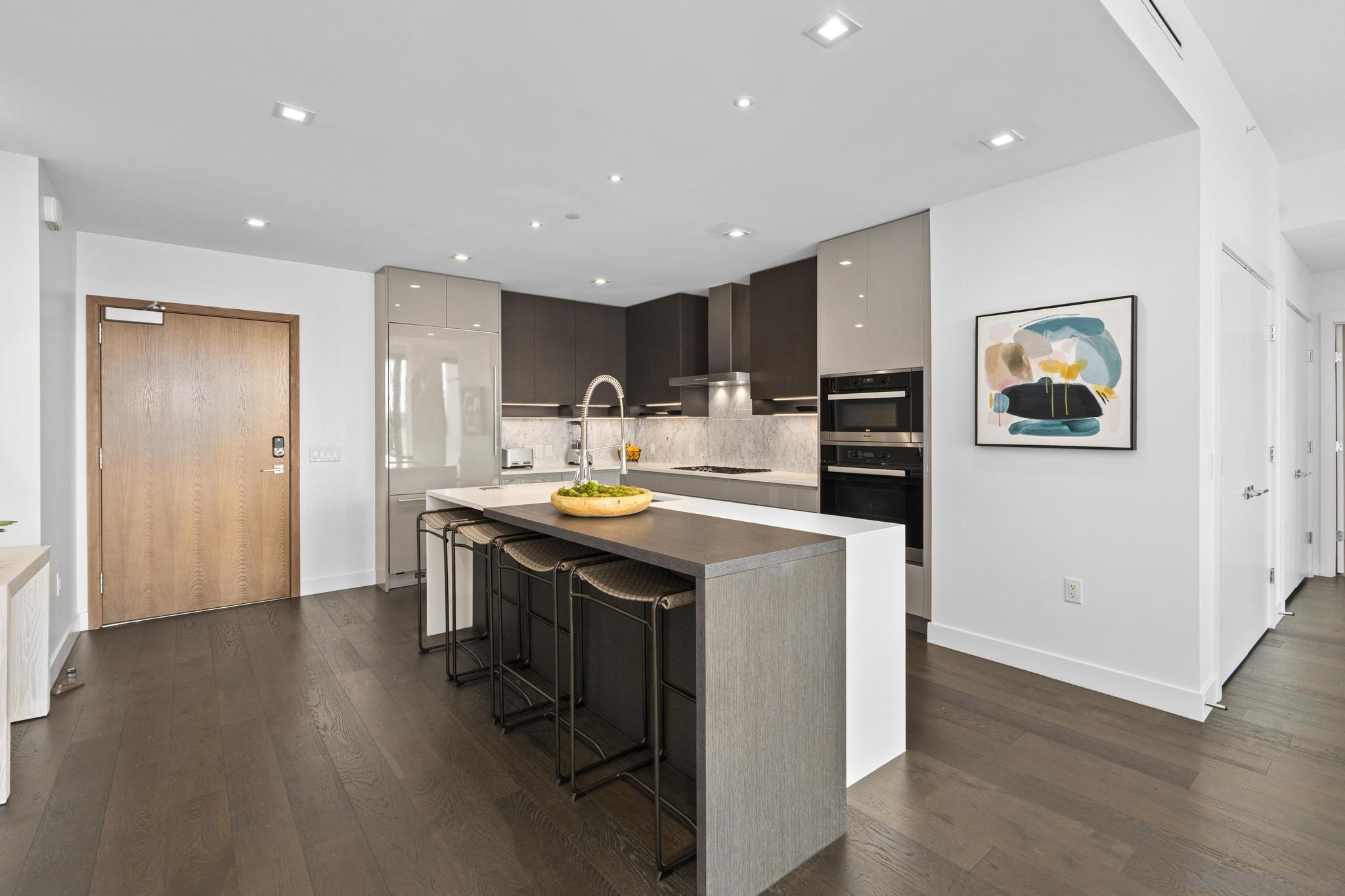 Detail Gallery Image 14 of 72 For 2604  5th Ave  #406,  San Diego,  CA 92103 - 2 Beds | 2 Baths