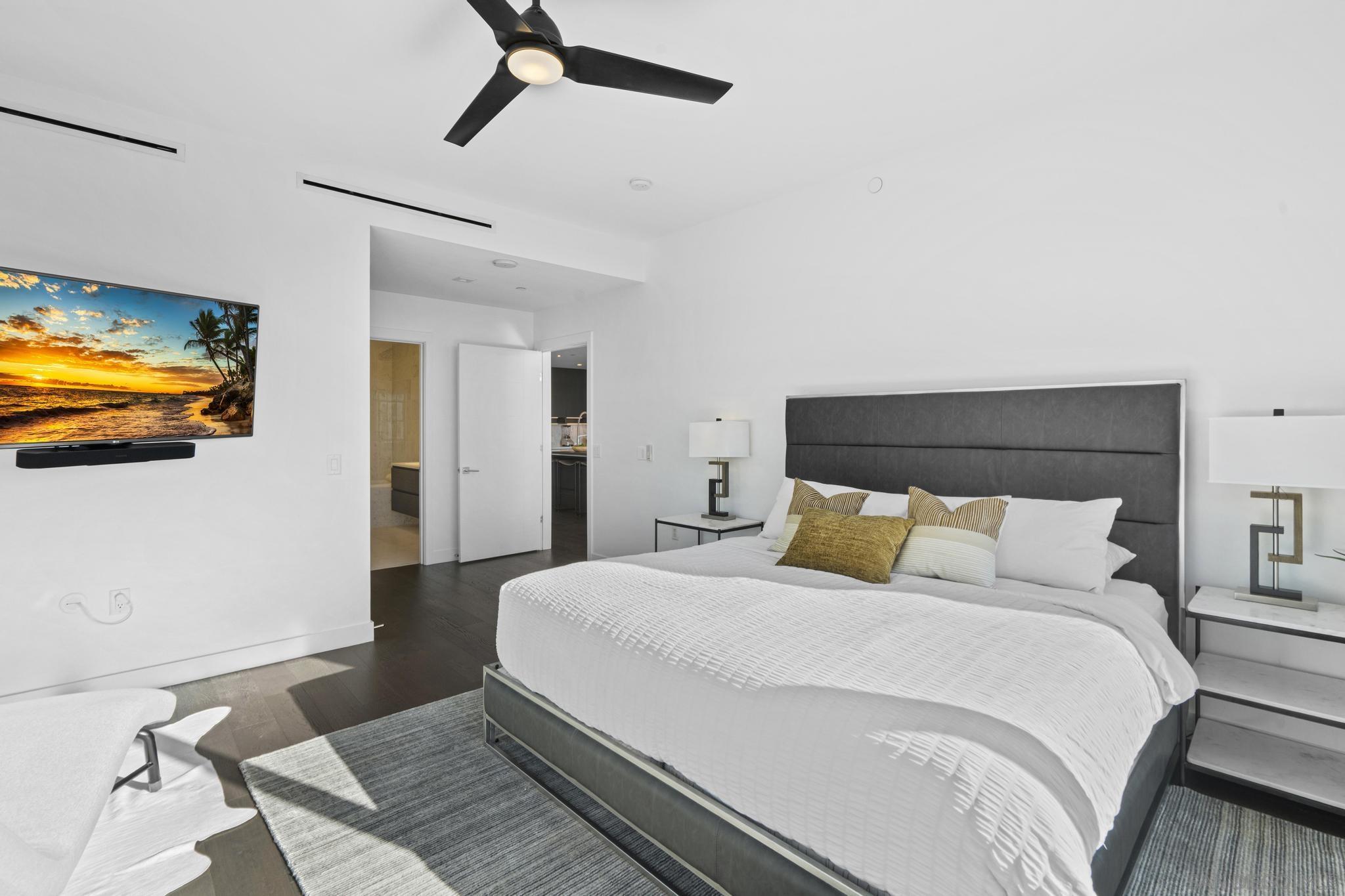 Detail Gallery Image 42 of 72 For 2604  5th Ave  #406,  San Diego,  CA 92103 - 2 Beds | 2 Baths