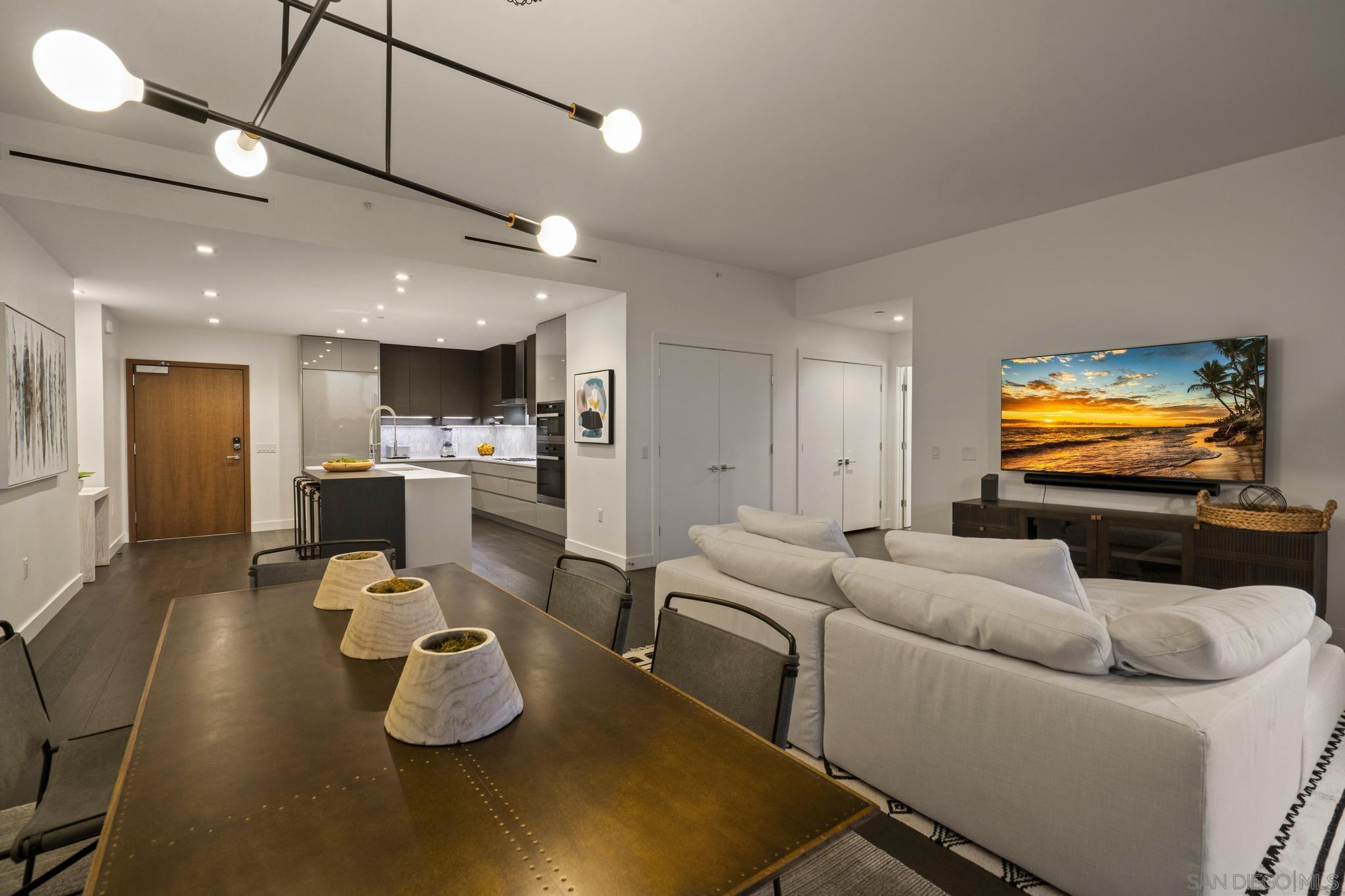 Detail Gallery Image 55 of 72 For 2604  5th Ave  #406,  San Diego,  CA 92103 - 2 Beds | 2 Baths