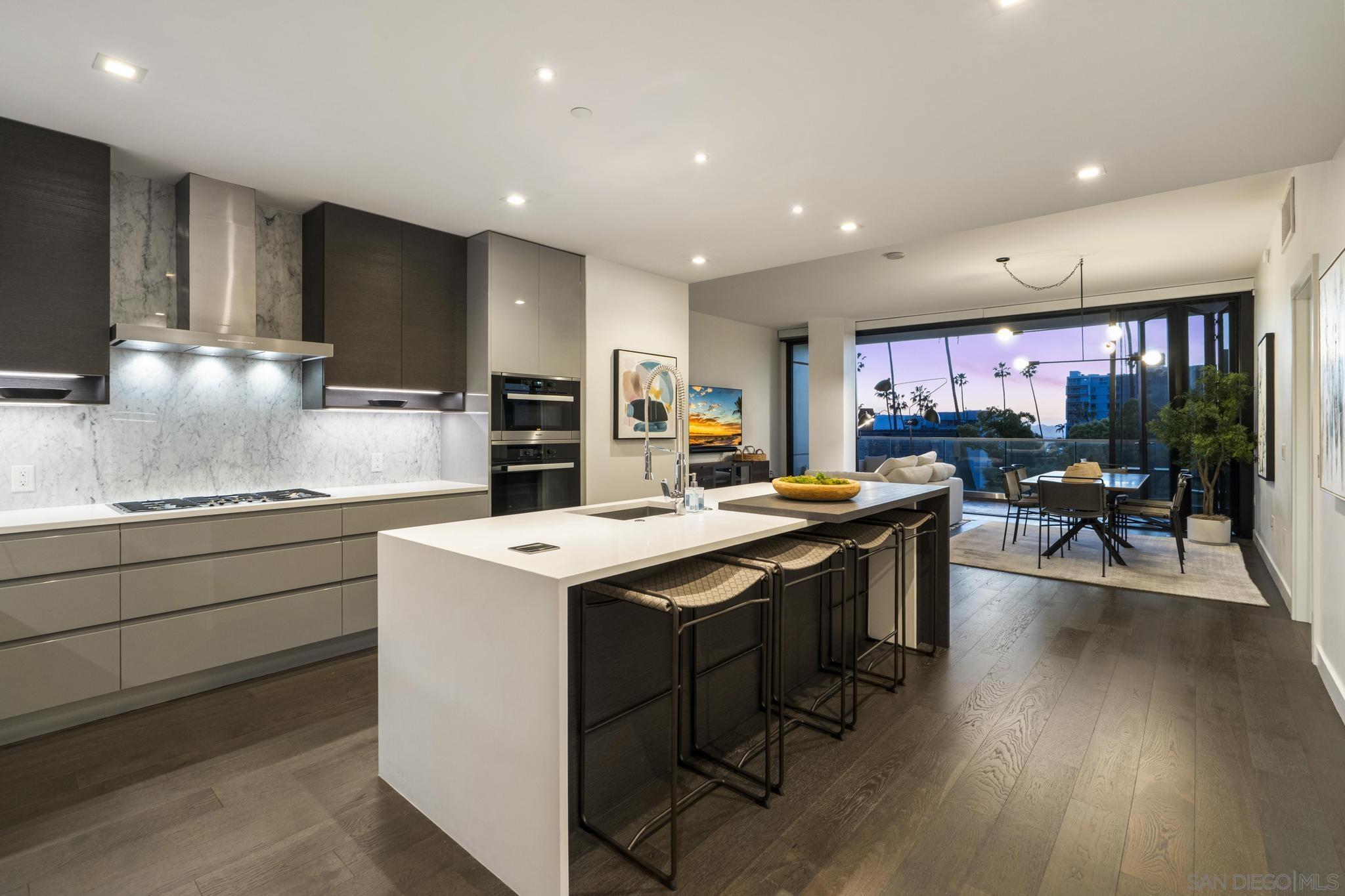 Detail Gallery Image 9 of 72 For 2604  5th Ave  #406,  San Diego,  CA 92103 - 2 Beds | 2 Baths