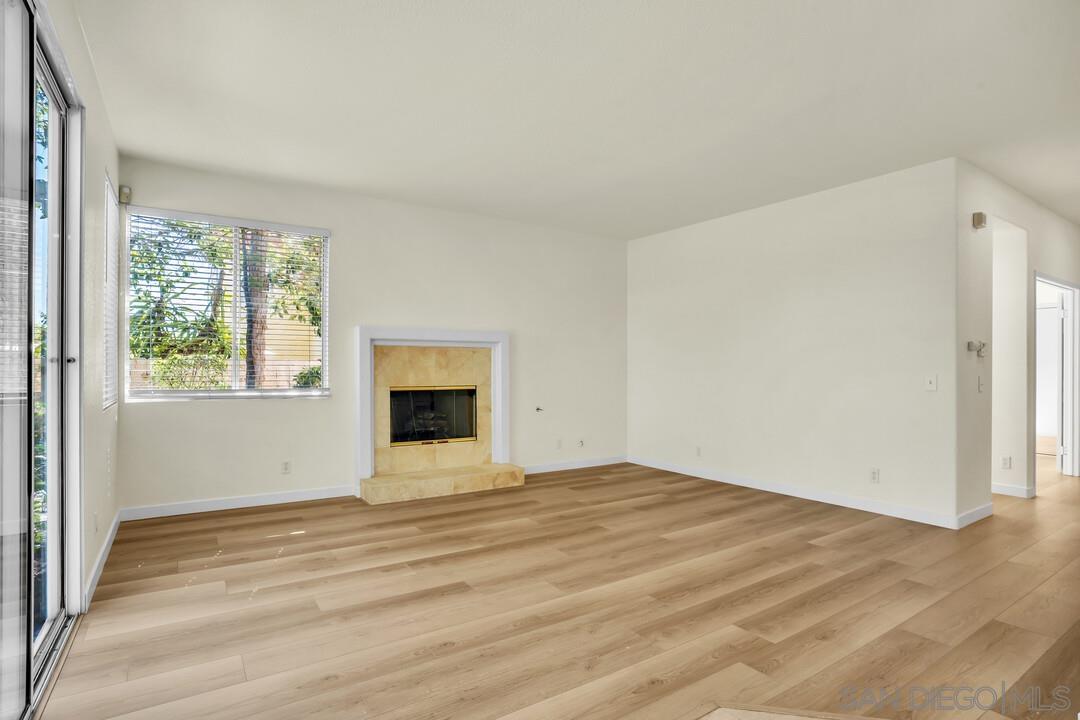 Detail Gallery Image 11 of 41 For 1674  W 11th Ave, Escondido,  CA 92029 - 4 Beds | 3 Baths