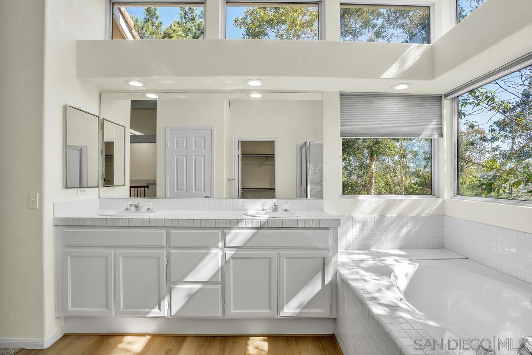 Detail Gallery Image 24 of 41 For 1674  W 11th Ave, Escondido,  CA 92029 - 4 Beds | 3 Baths