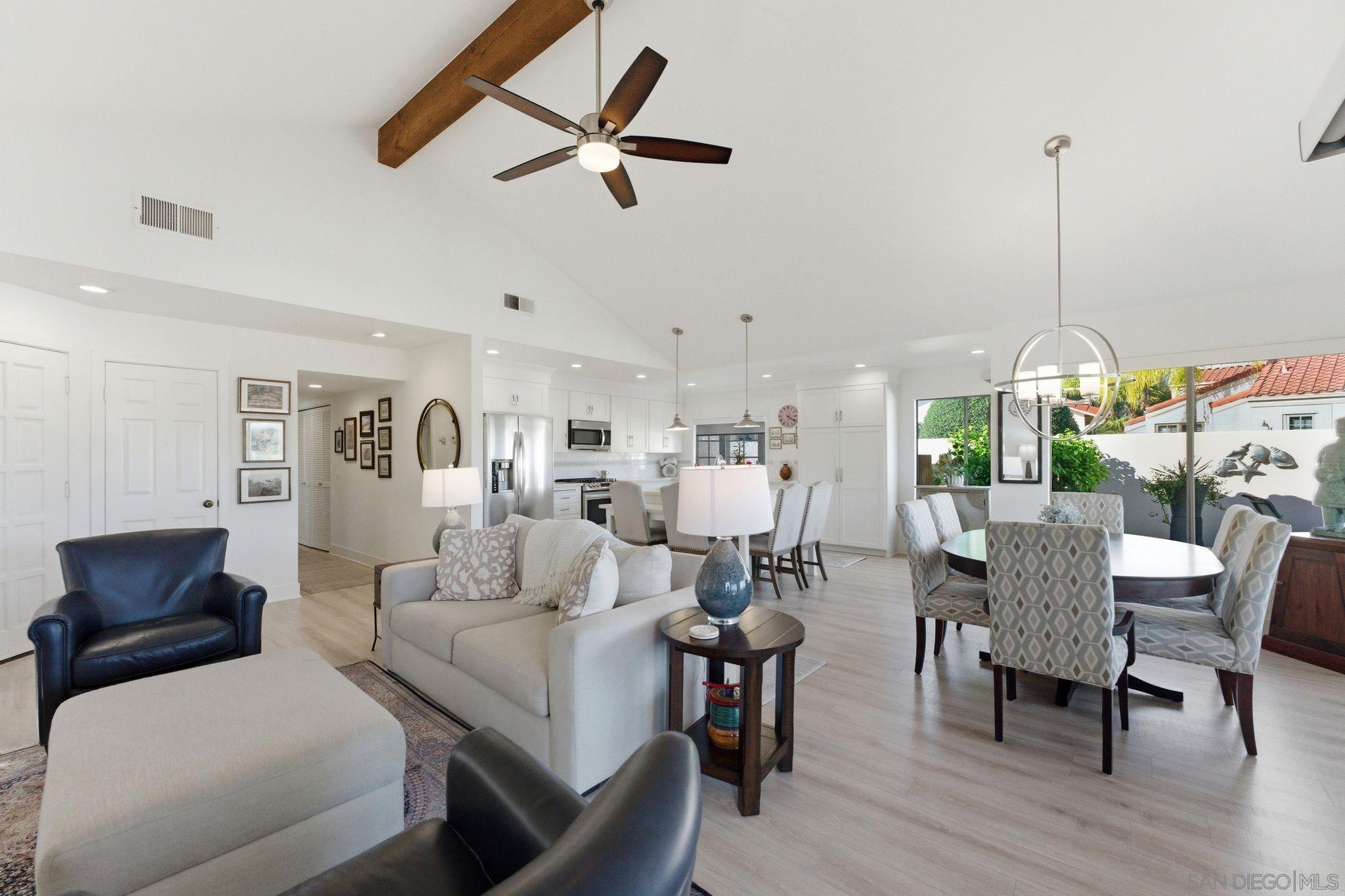 Detail Gallery Image 11 of 56 For 17663  Caminito Hercuba, San Diego,  CA 92128 - 2 Beds | 2 Baths