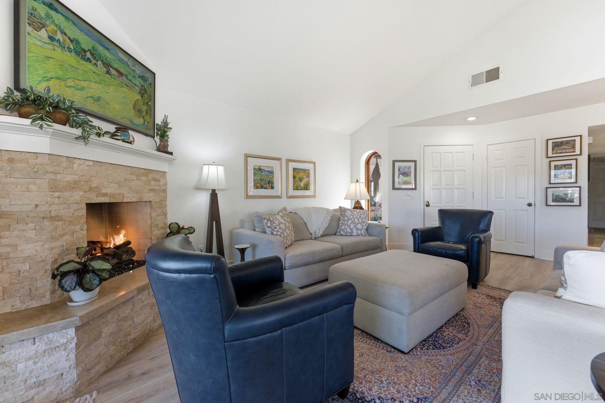 Detail Gallery Image 14 of 56 For 17663  Caminito Hercuba, San Diego,  CA 92128 - 2 Beds | 2 Baths