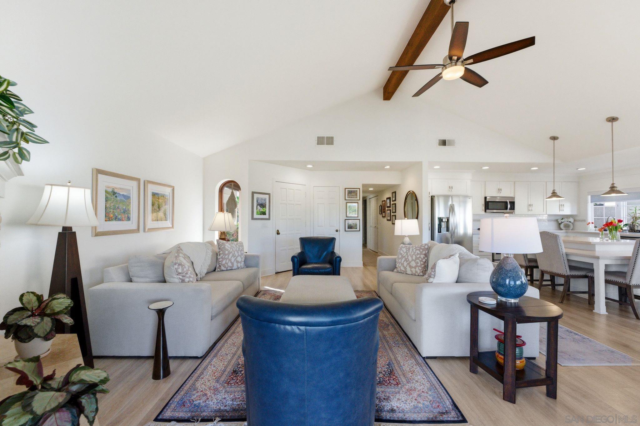 Detail Gallery Image 15 of 56 For 17663  Caminito Hercuba, San Diego,  CA 92128 - 2 Beds | 2 Baths