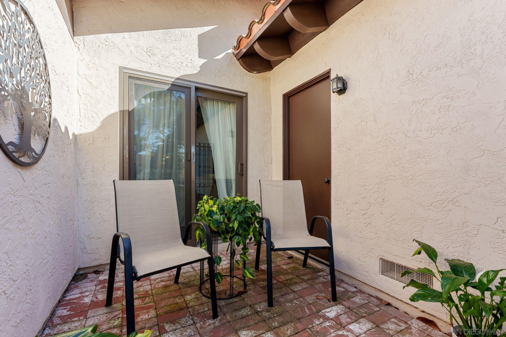 Detail Gallery Image 25 of 56 For 17663  Caminito Hercuba, San Diego,  CA 92128 - 2 Beds | 2 Baths