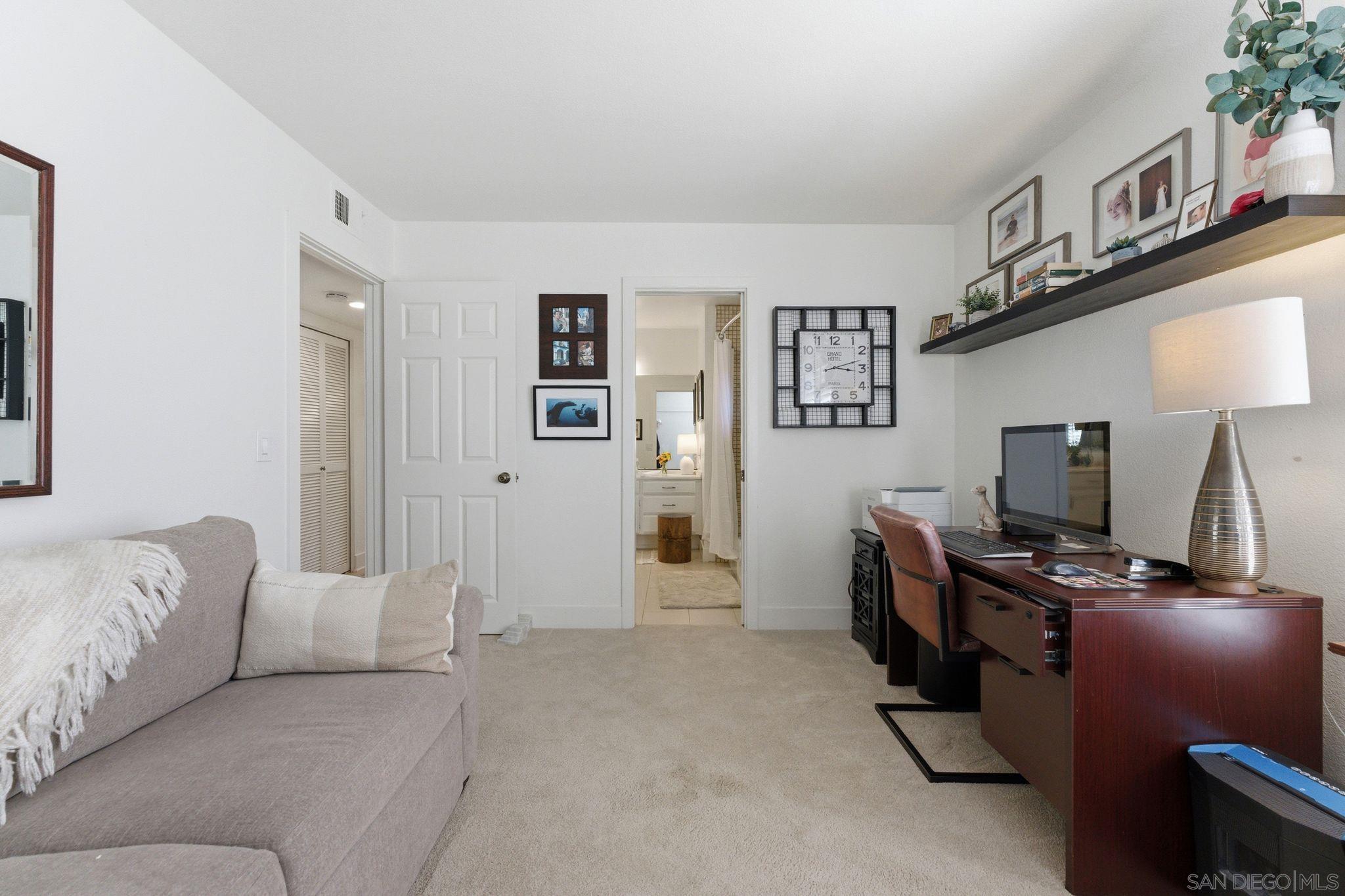 Detail Gallery Image 29 of 56 For 17663  Caminito Hercuba, San Diego,  CA 92128 - 2 Beds | 2 Baths