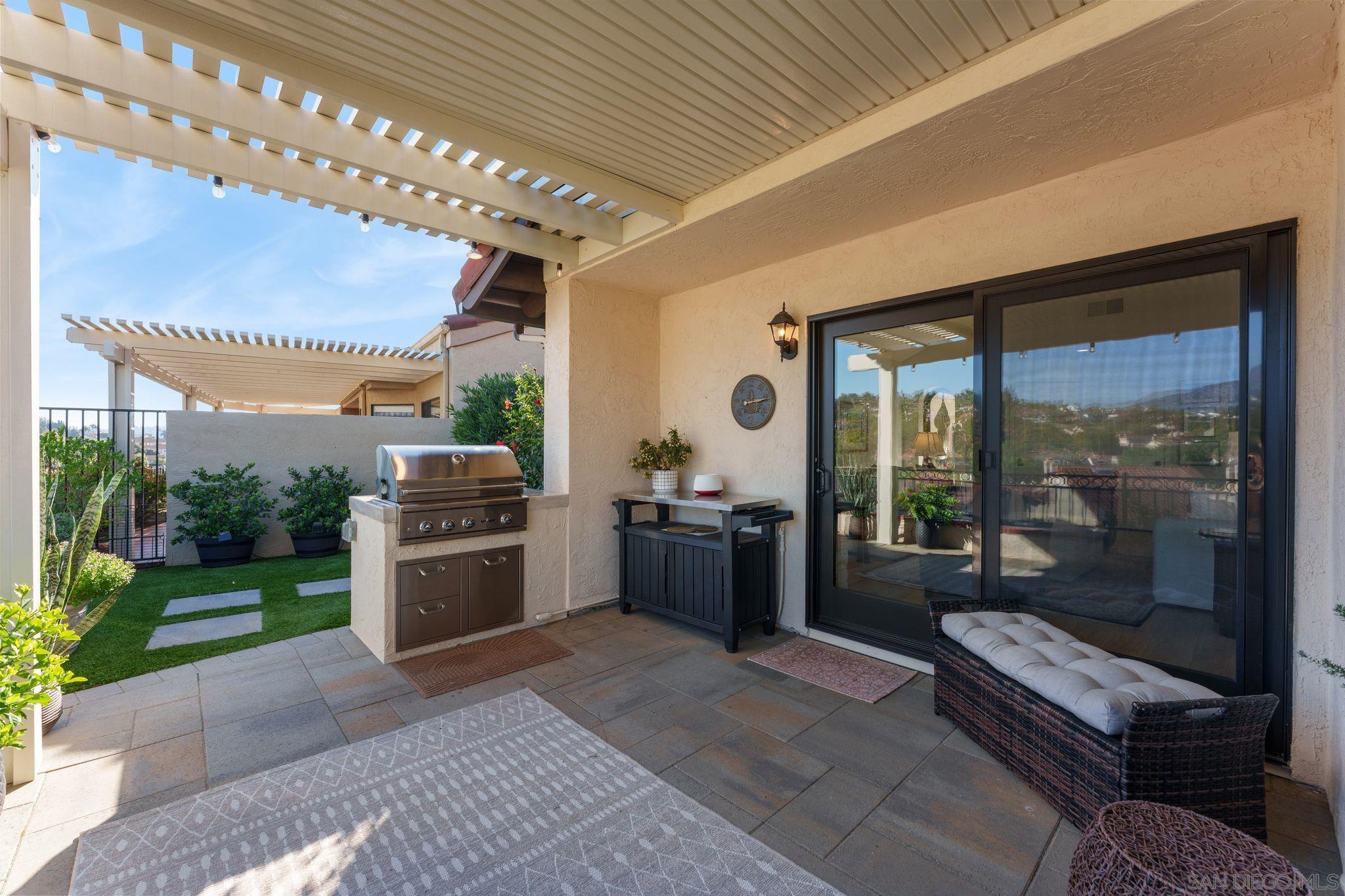 Detail Gallery Image 36 of 56 For 17663  Caminito Hercuba, San Diego,  CA 92128 - 2 Beds | 2 Baths