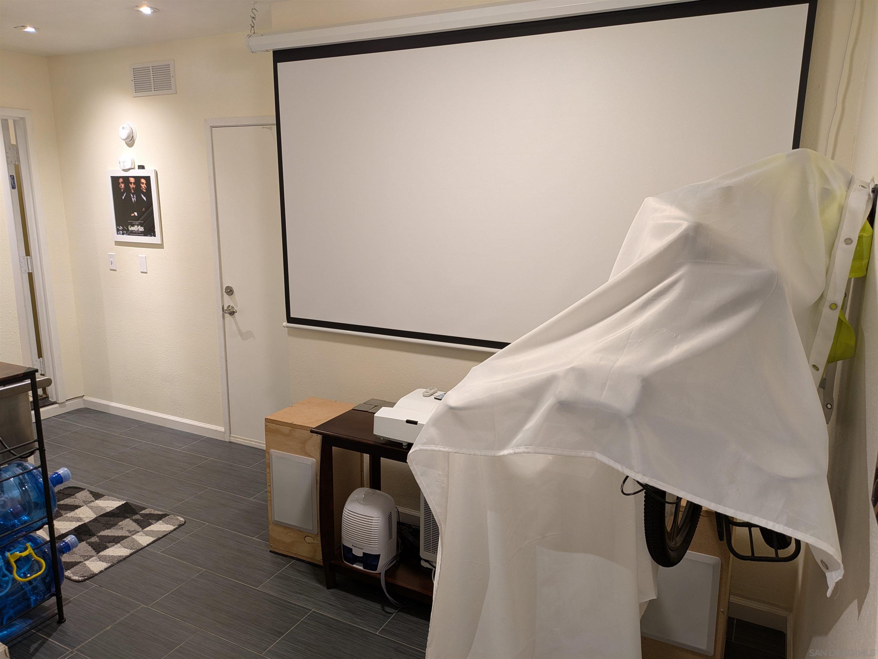 Detail Gallery Image 18 of 34 For 5920  Mission Center Rd  #a,  San Diego,  CA 92123 - 2 Beds | 2/1 Baths