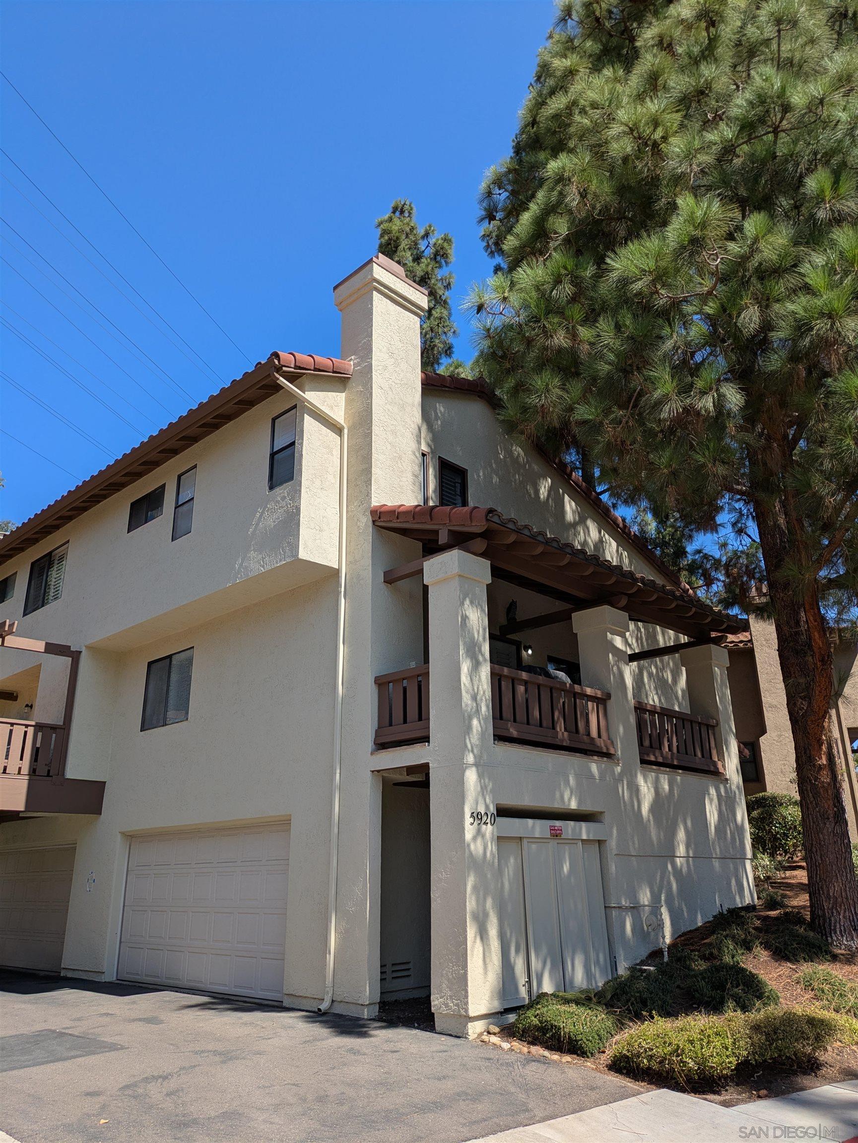 Detail Gallery Image 3 of 34 For 5920  Mission Center Rd  #a,  San Diego,  CA 92123 - 2 Beds | 2/1 Baths