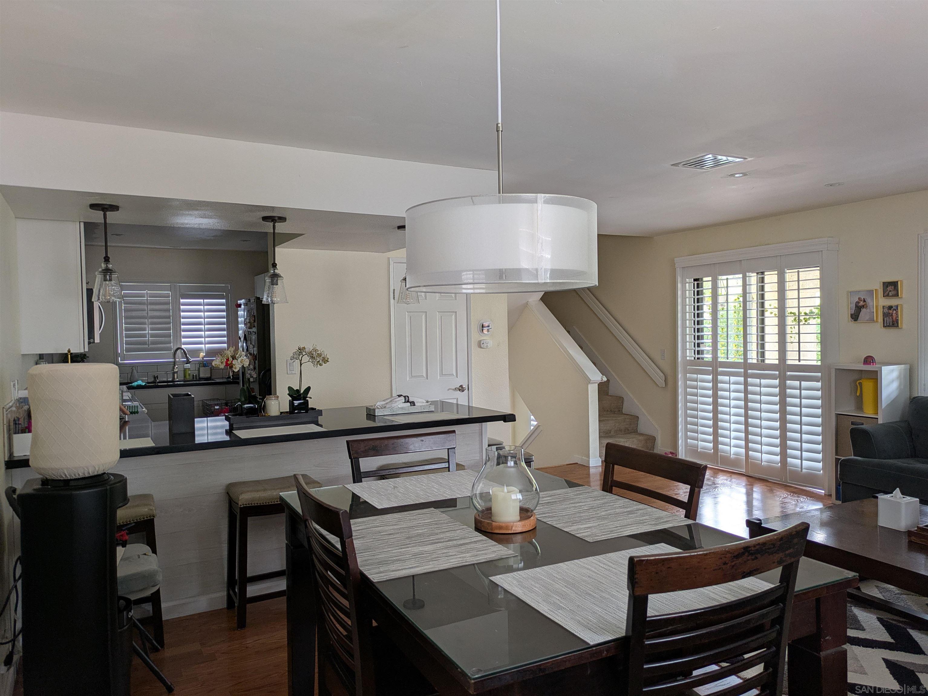 Detail Gallery Image 7 of 34 For 5920  Mission Center Rd  #a,  San Diego,  CA 92123 - 2 Beds | 2/1 Baths