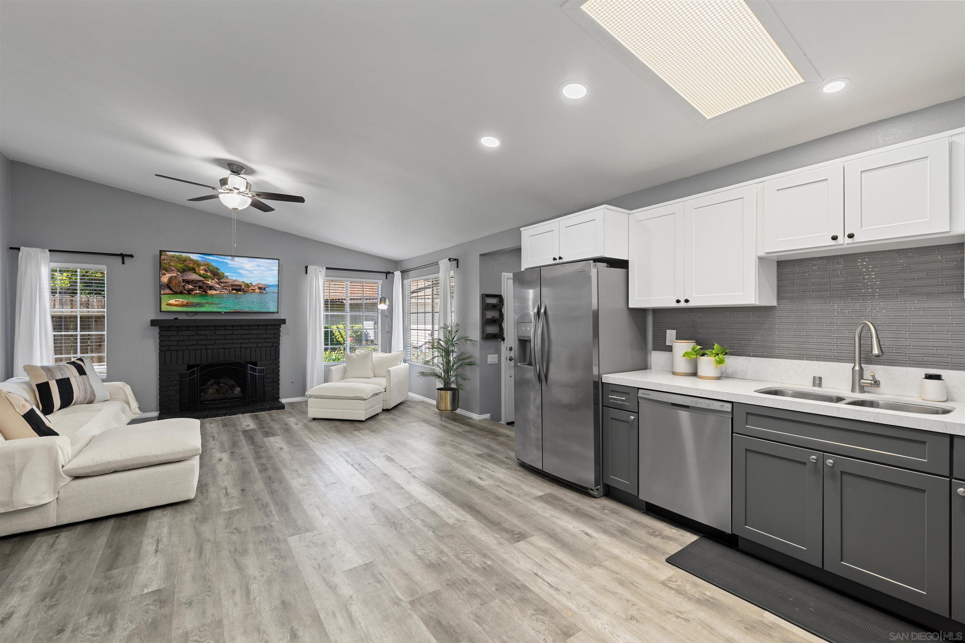 Detail Gallery Image 14 of 38 For 2407  Teaberry Glen, Escondido,  CA 92027 - 3 Beds | 2 Baths