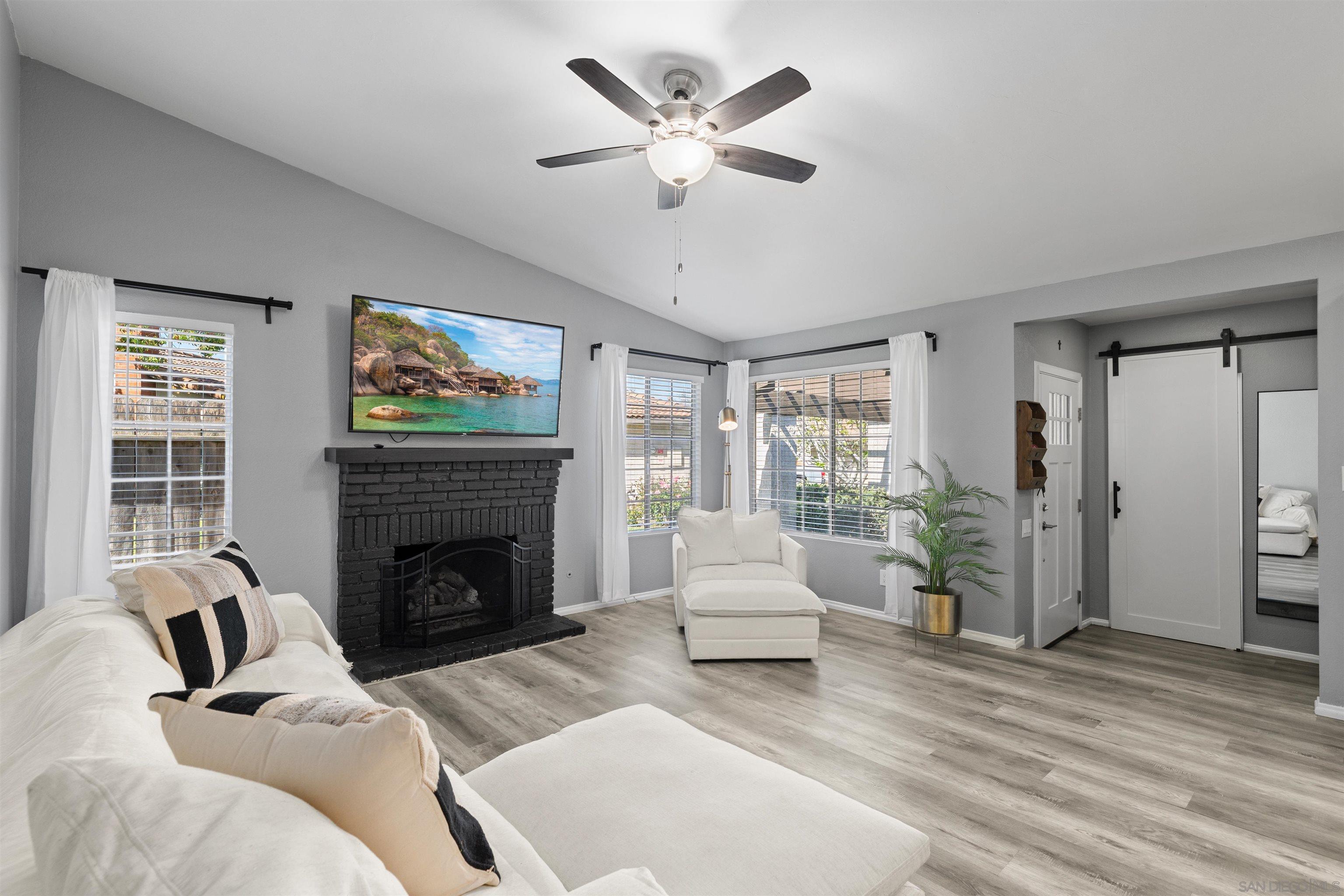 Detail Gallery Image 10 of 38 For 2407  Teaberry Glen, Escondido,  CA 92027 - 3 Beds | 2 Baths