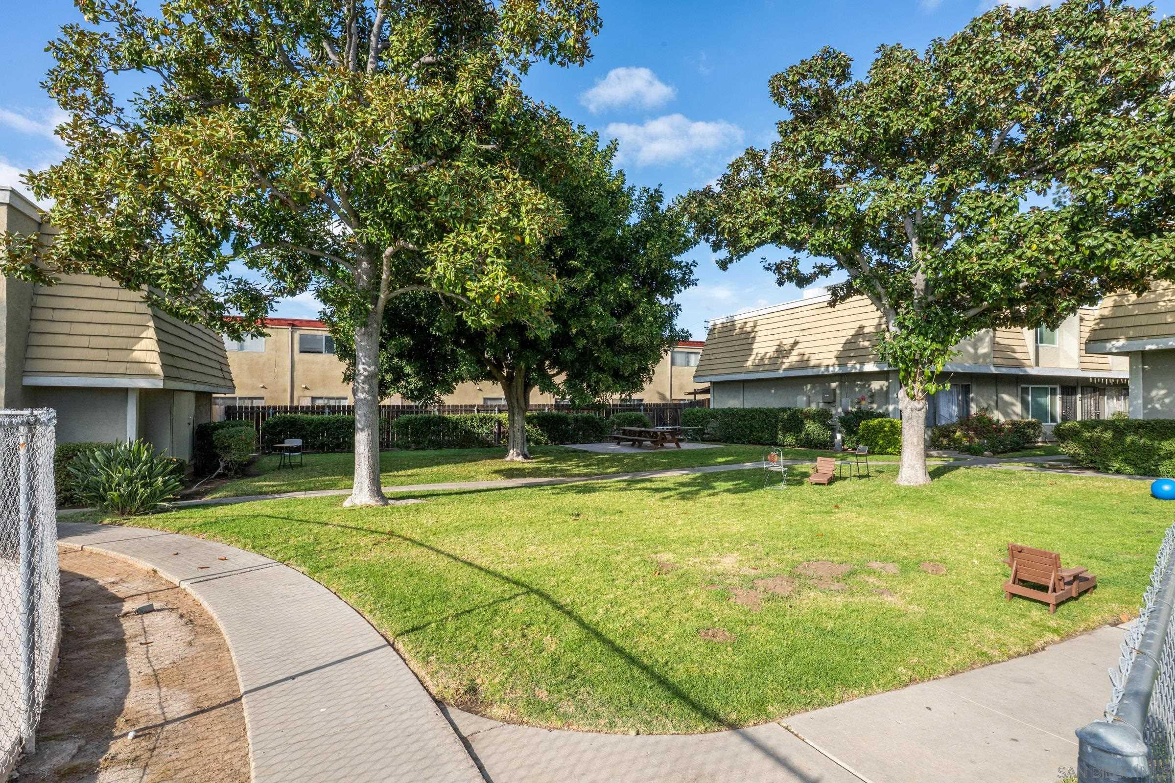 Detail Gallery Image 25 of 50 For 166 N 1st St.  #23,  El Cajon,  CA 92021 - 2 Beds | 1/1 Baths