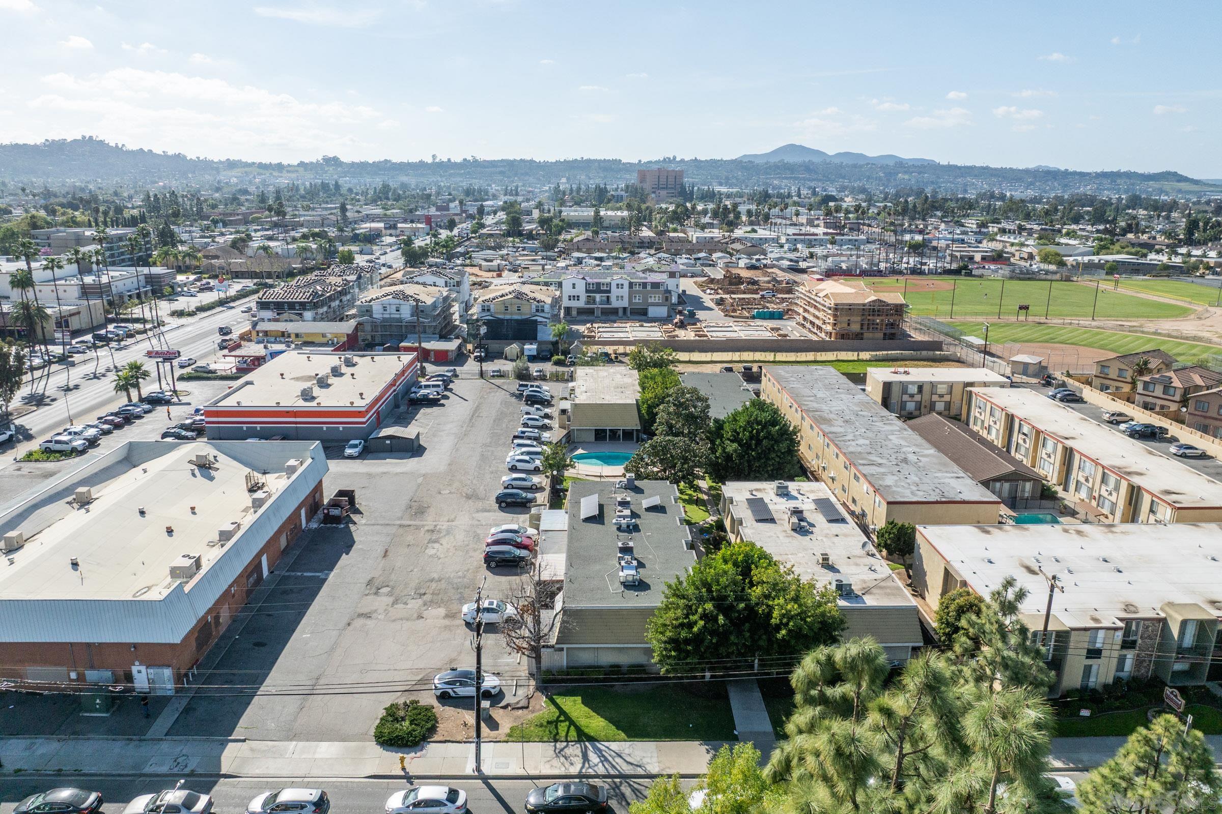 Detail Gallery Image 10 of 50 For 166 N 1st St.  #23,  El Cajon,  CA 92021 - 2 Beds | 1/1 Baths