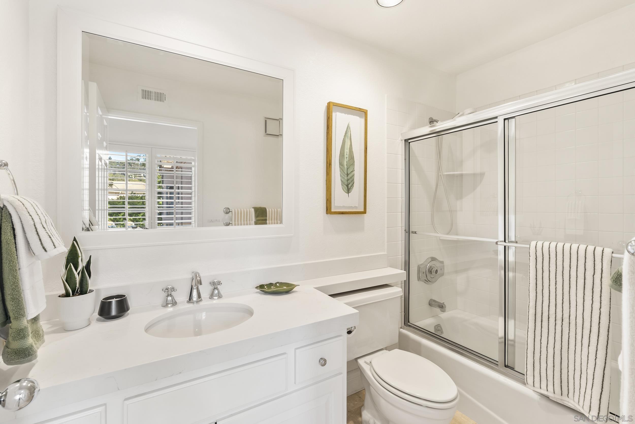 Detail Gallery Image 30 of 39 For 3774  Paseo Vista Famosa, Rancho Santa Fe,  CA 92091 - 3 Beds | 2/1 Baths