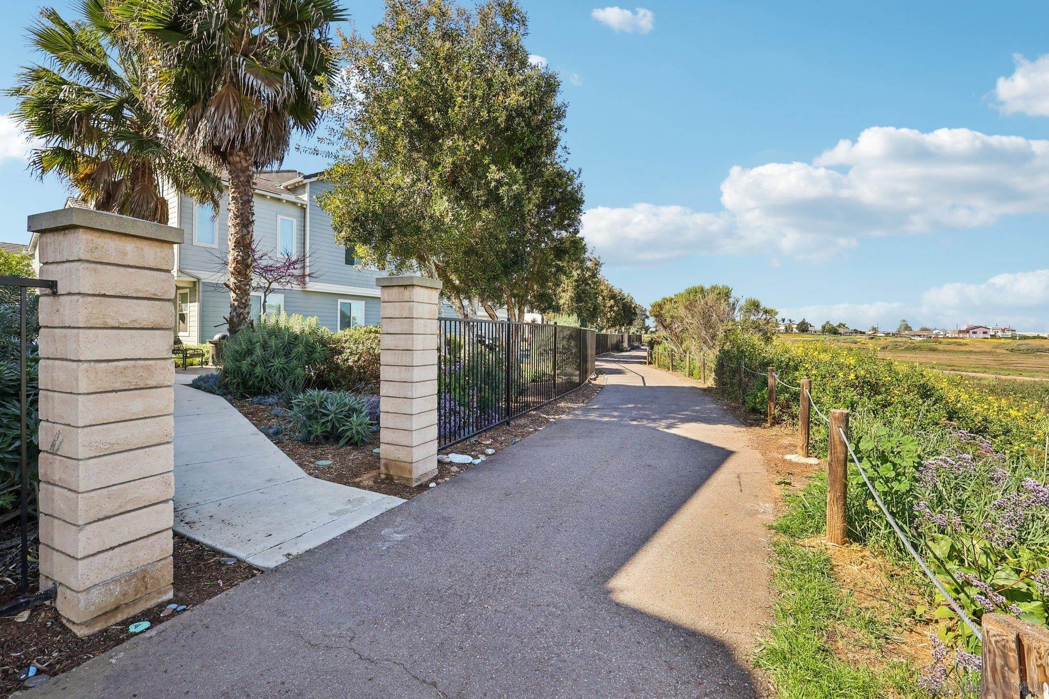 Detail Gallery Image 7 of 62 For 502  Surfbird Ln, Imperial Beach,  CA 91932 - 3 Beds | 2/1 Baths