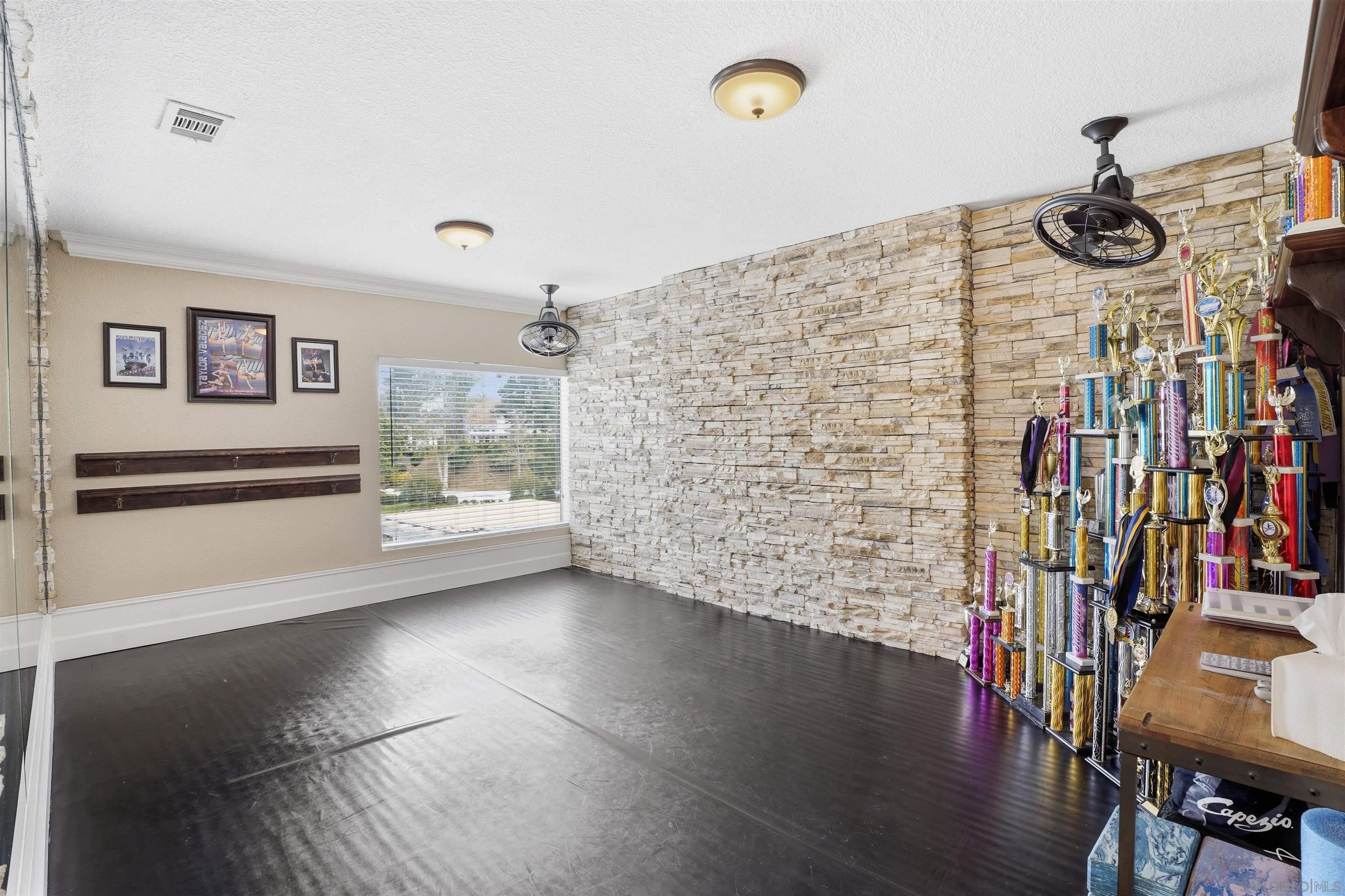 Detail Gallery Image 26 of 36 For 45754  Corte Lerma, Temecula,  CA 92592 - 5 Beds | 2/1 Baths