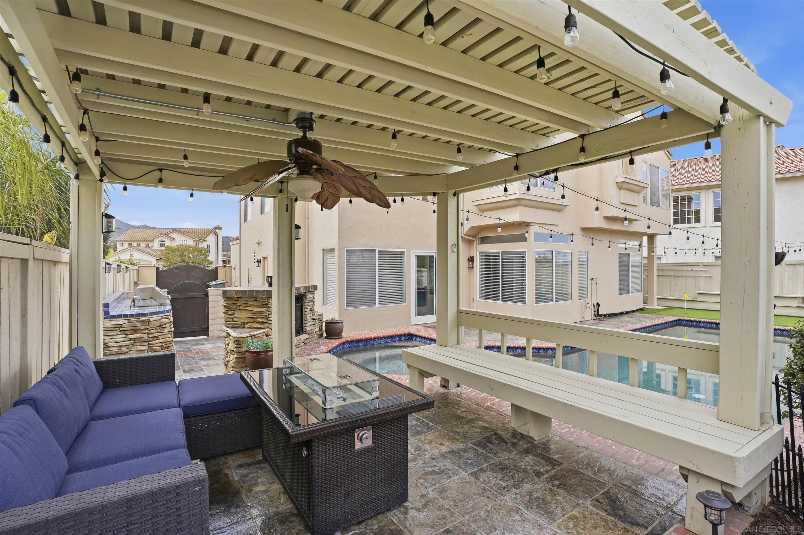 Detail Gallery Image 9 of 36 For 45754  Corte Lerma, Temecula,  CA 92592 - 5 Beds | 2/1 Baths