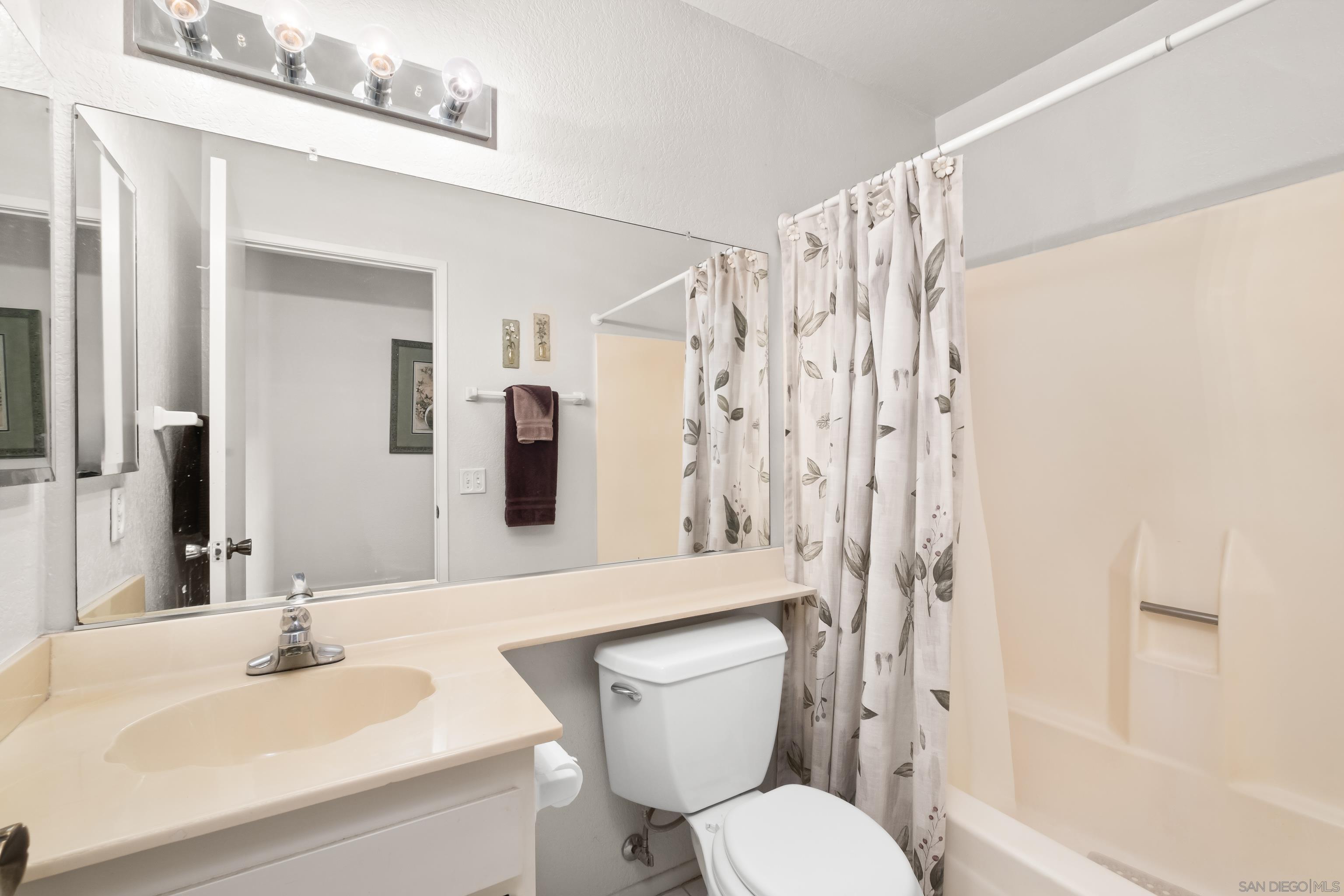 Detail Gallery Image 18 of 35 For 3759  Cherrystone Street, Oceanside,  CA 92058 - 4 Beds | 2 Baths